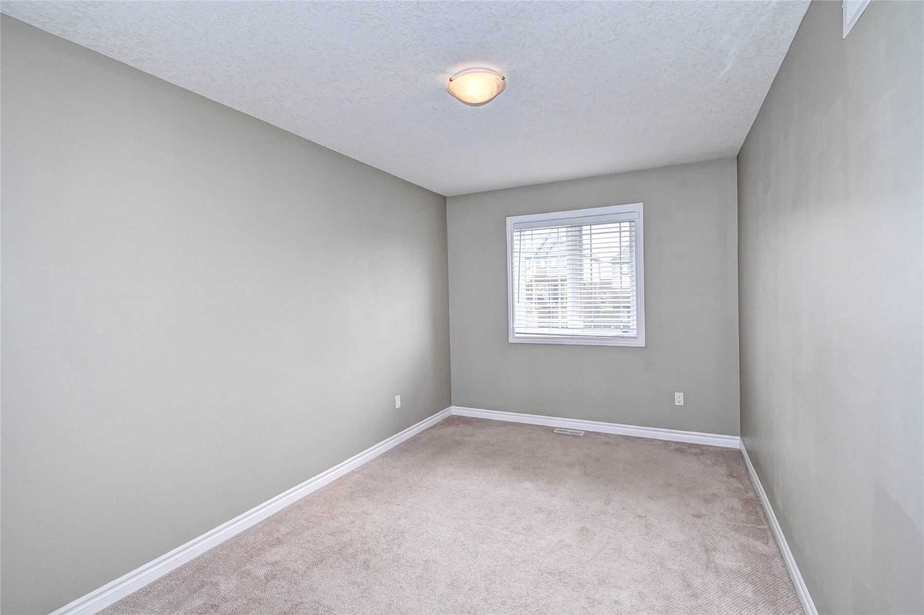 28 Jeffrey Dr