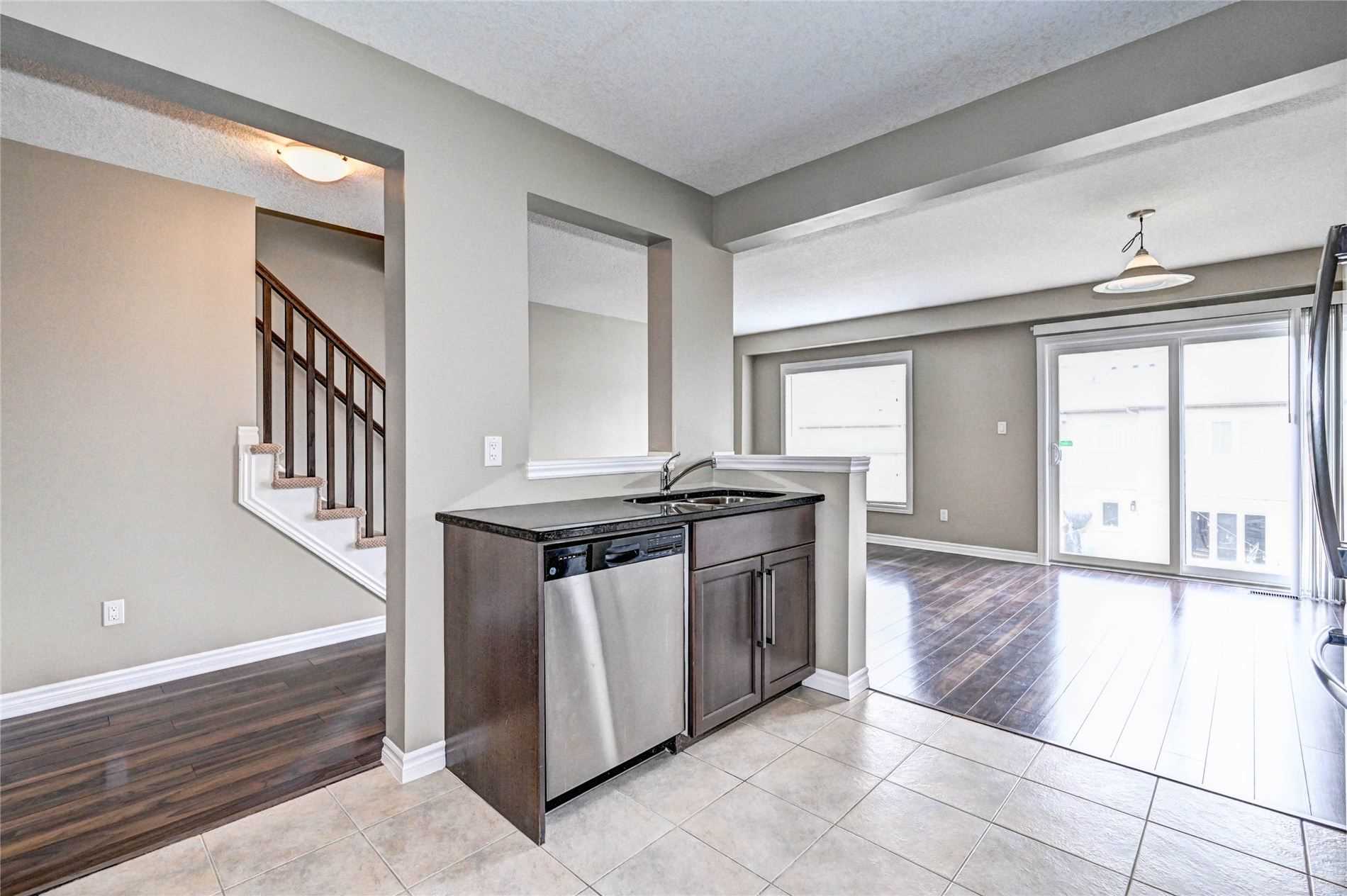 28 Jeffrey Dr