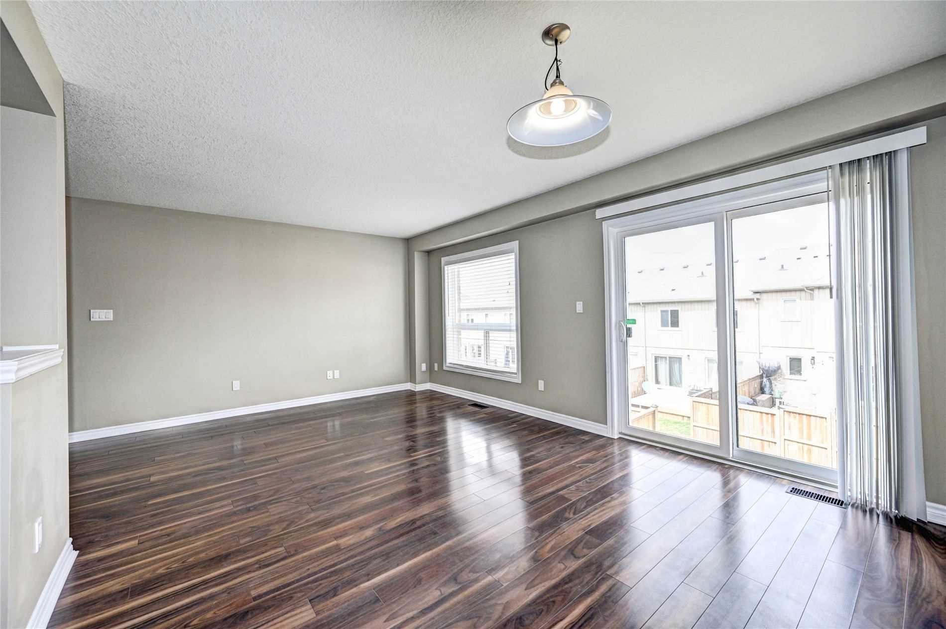 28 Jeffrey Dr