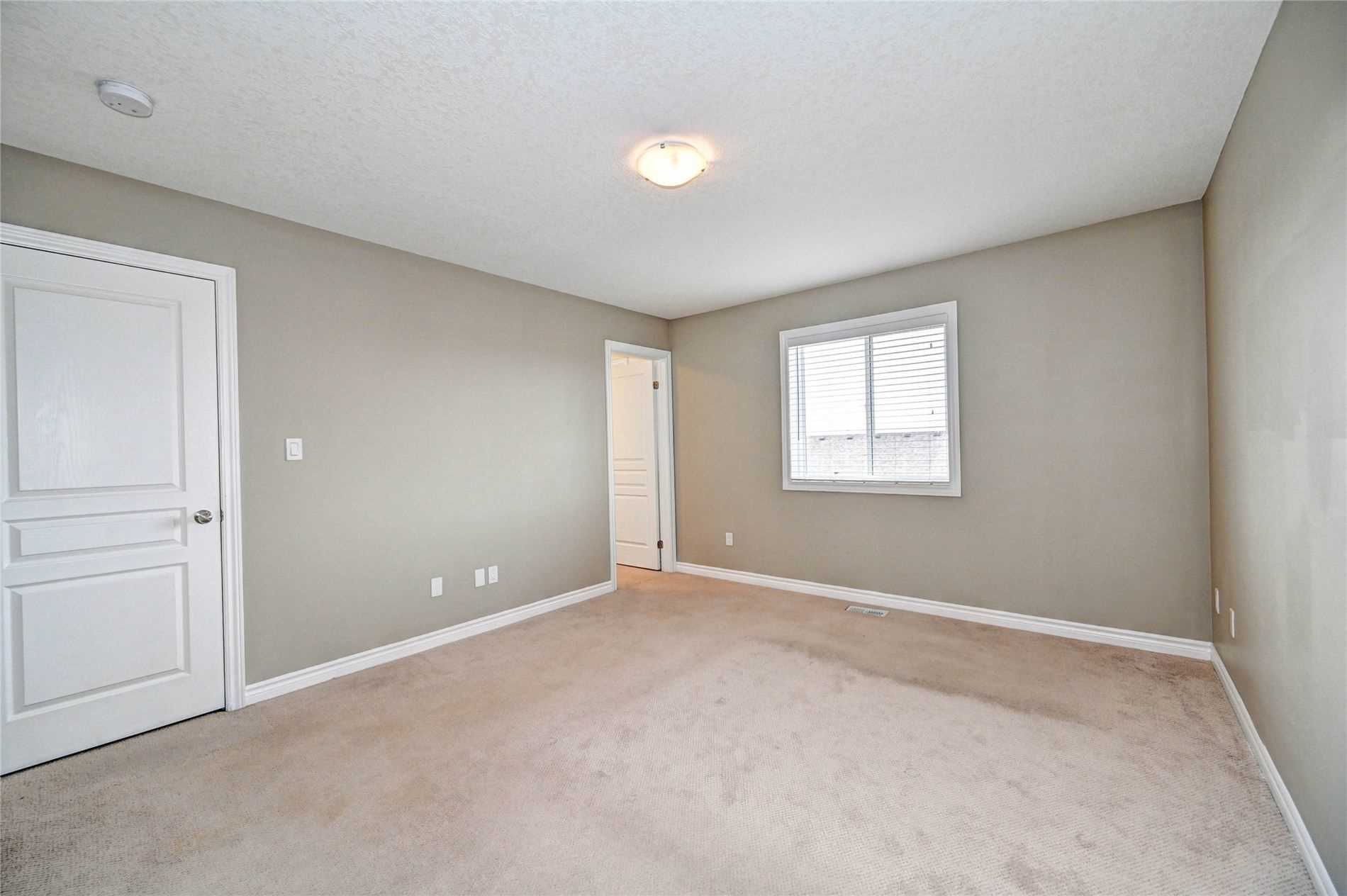 28 Jeffrey Dr