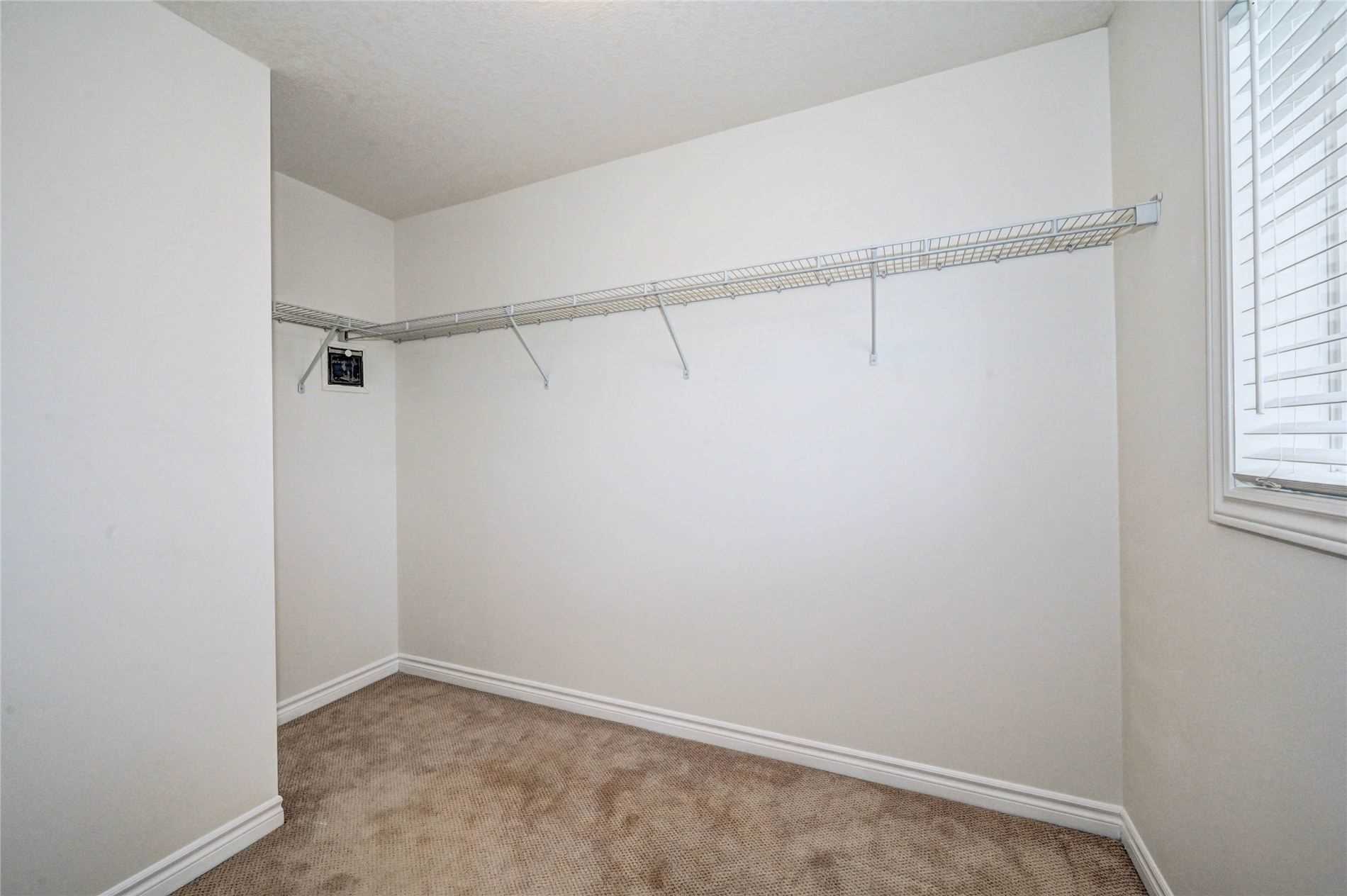 28 Jeffrey Dr