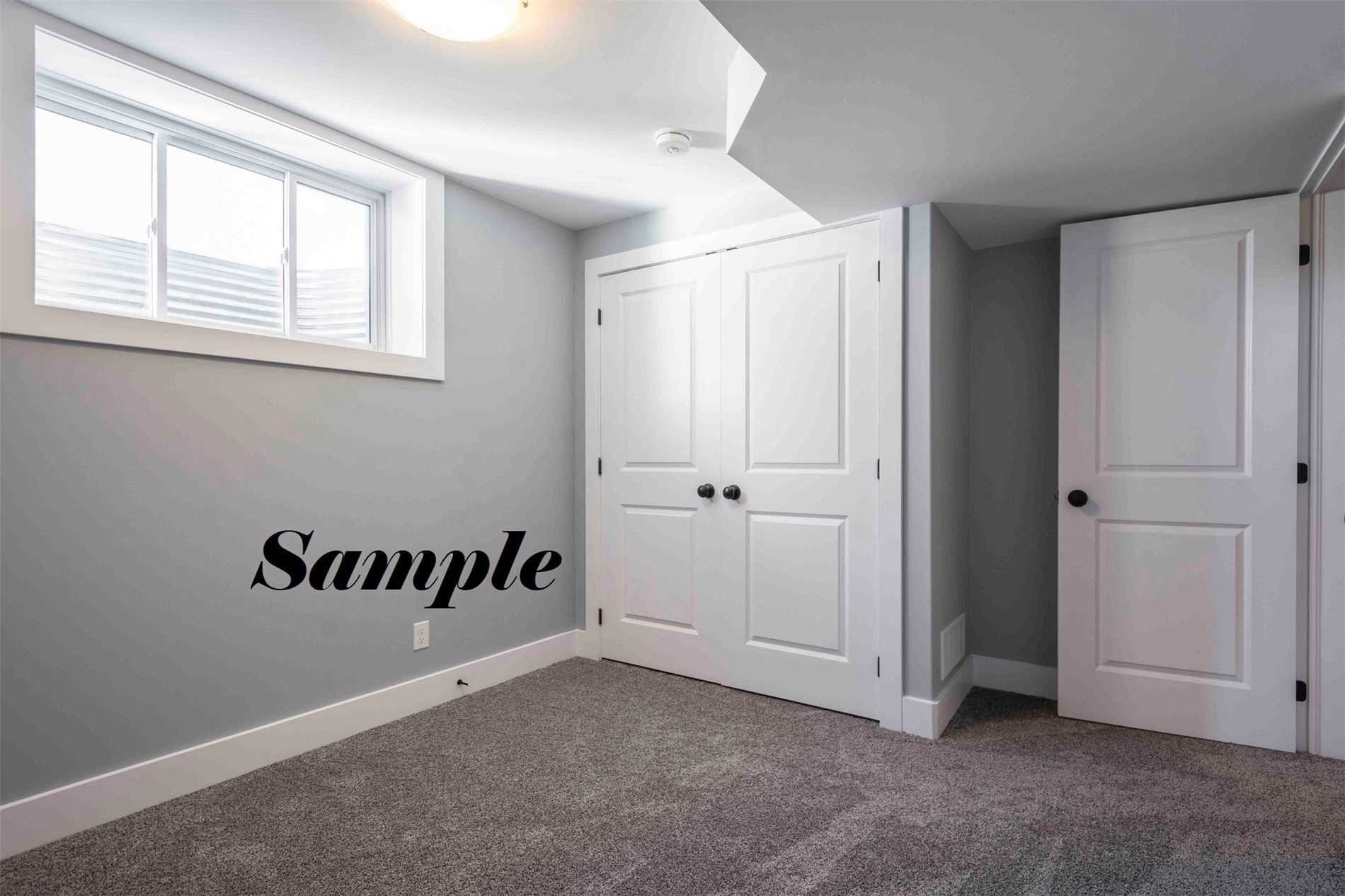 110 Farrington Cres