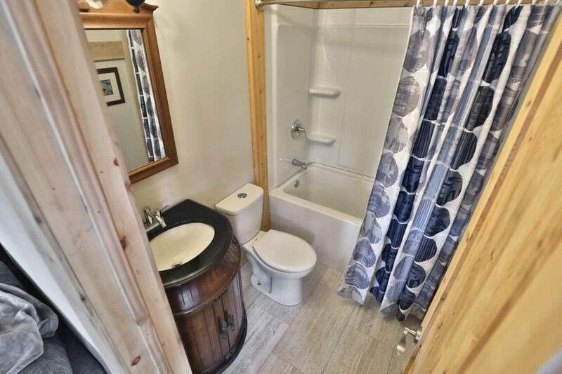 3 Woodland Lane