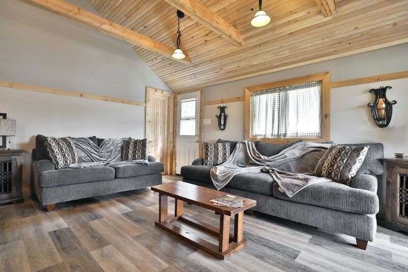 3 Woodland Lane