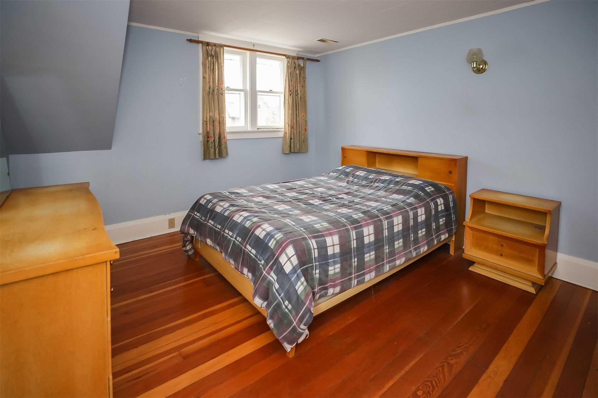 105 John St