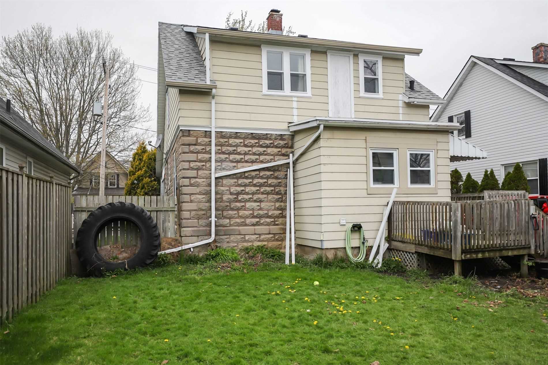 105 John St