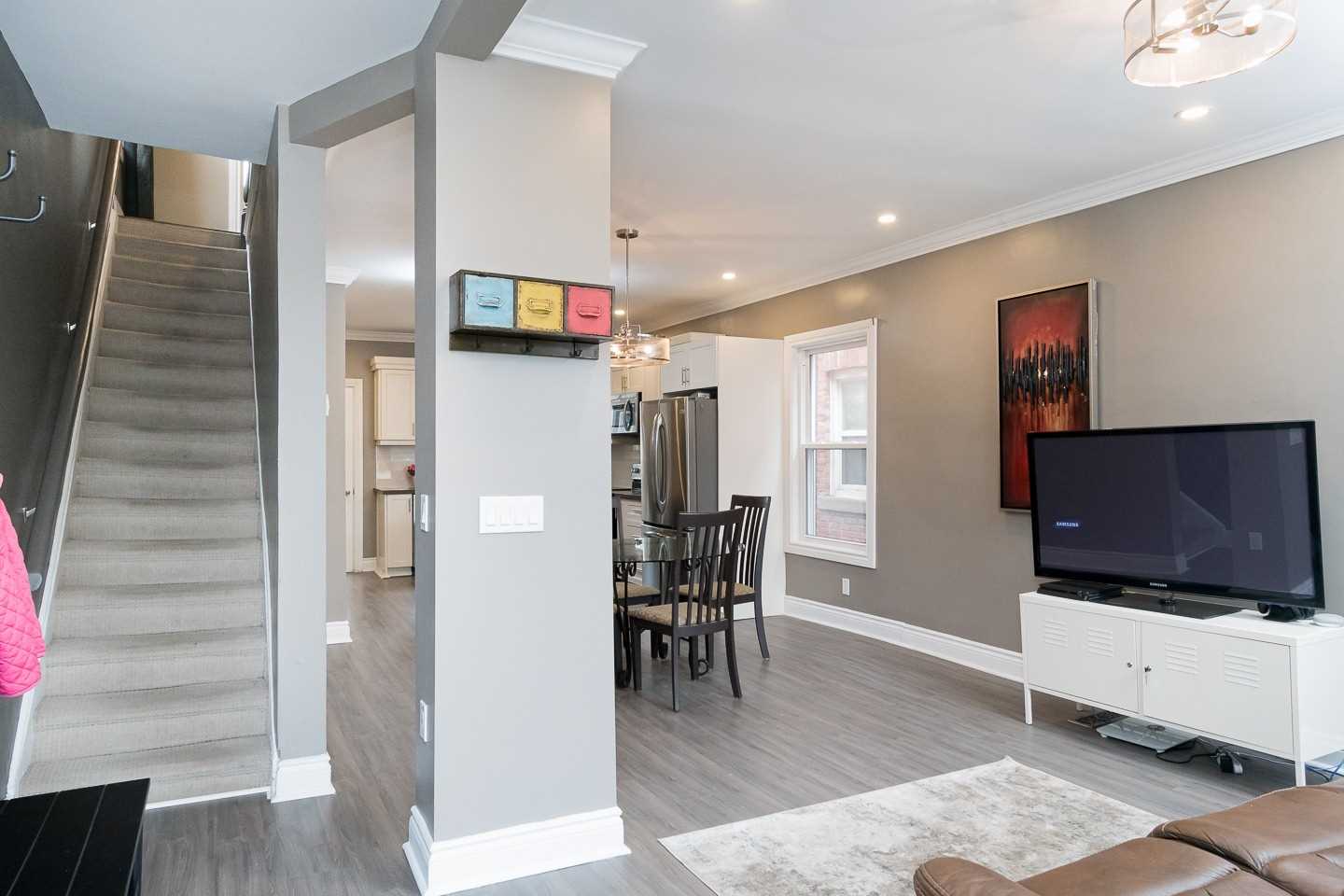 12 Somerset Ave