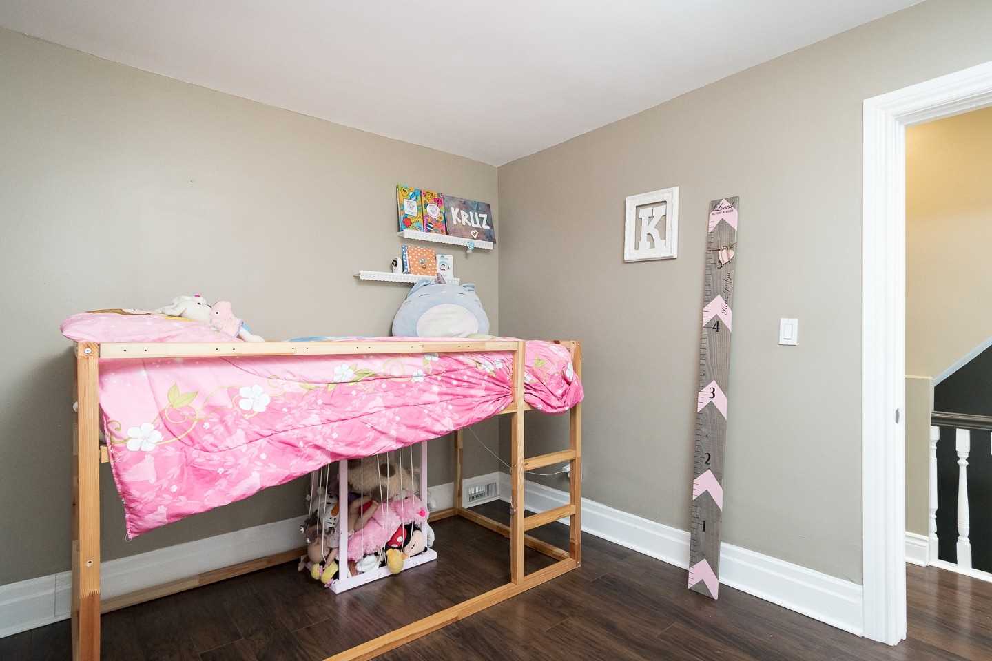 12 Somerset Ave