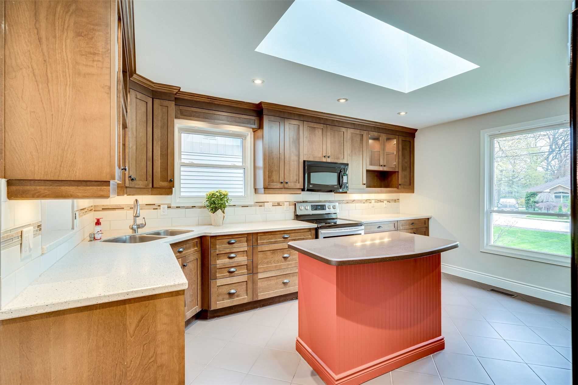 34 Jerseyville Rd E
