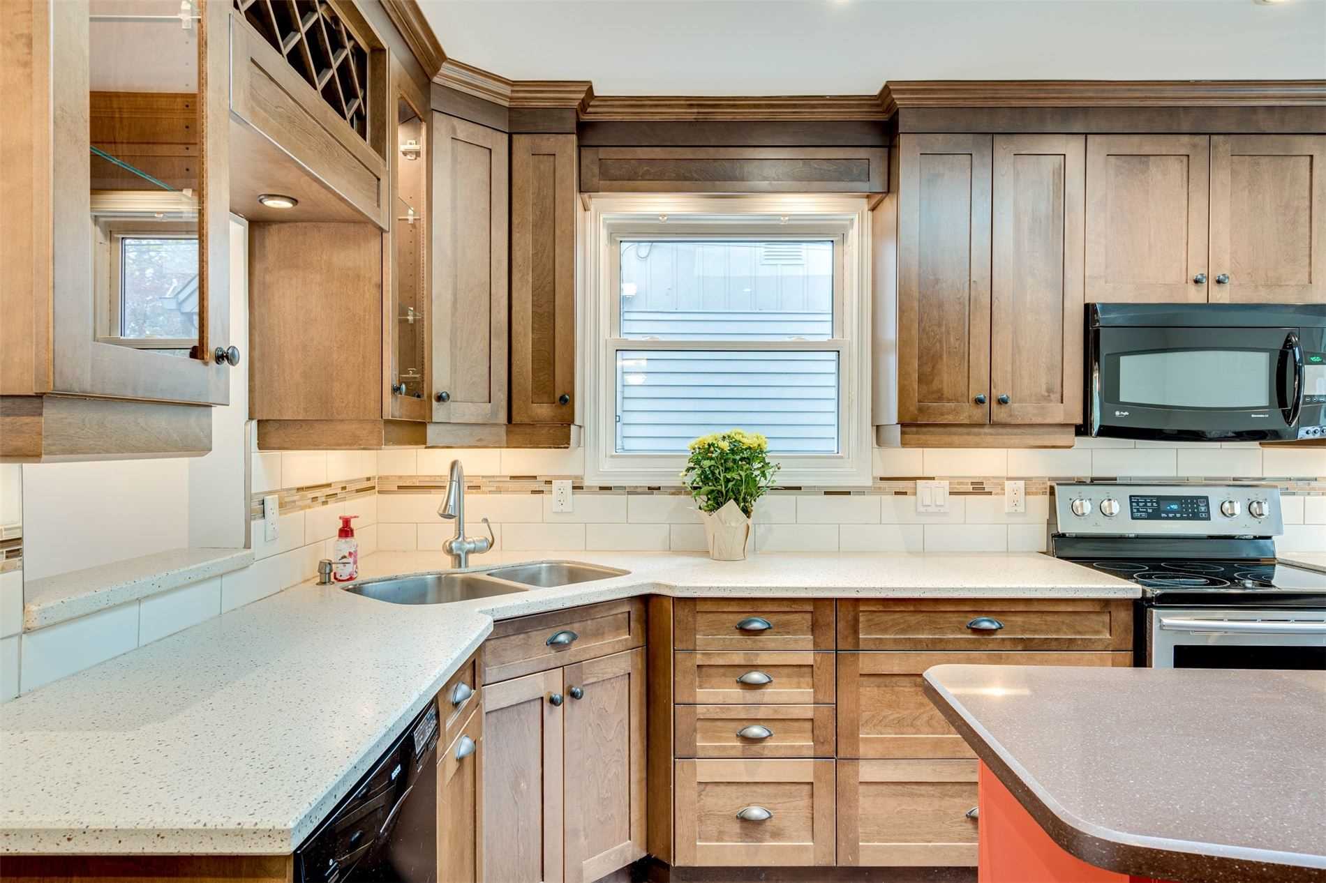 34 Jerseyville Rd E
