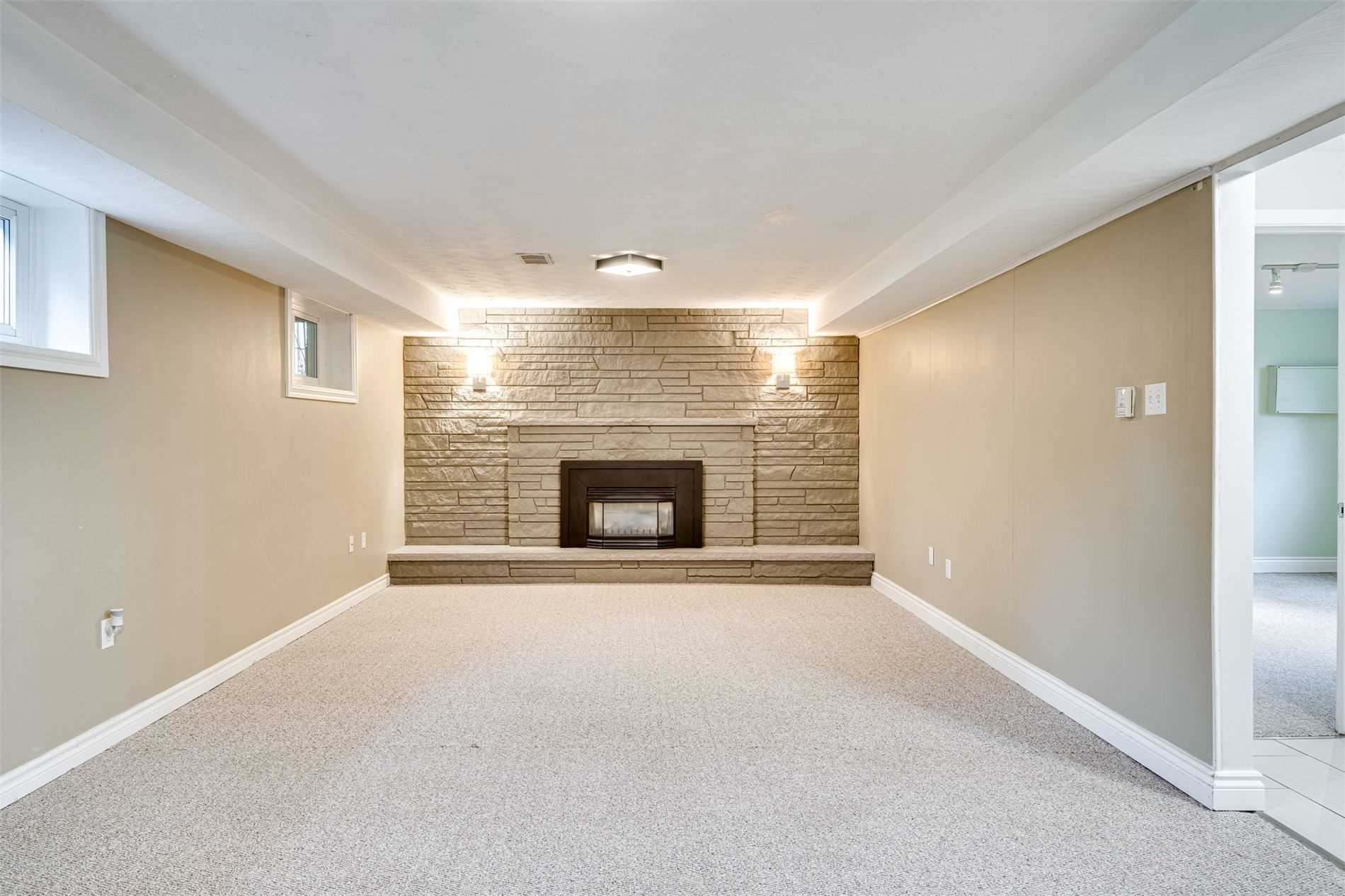 34 Jerseyville Rd E