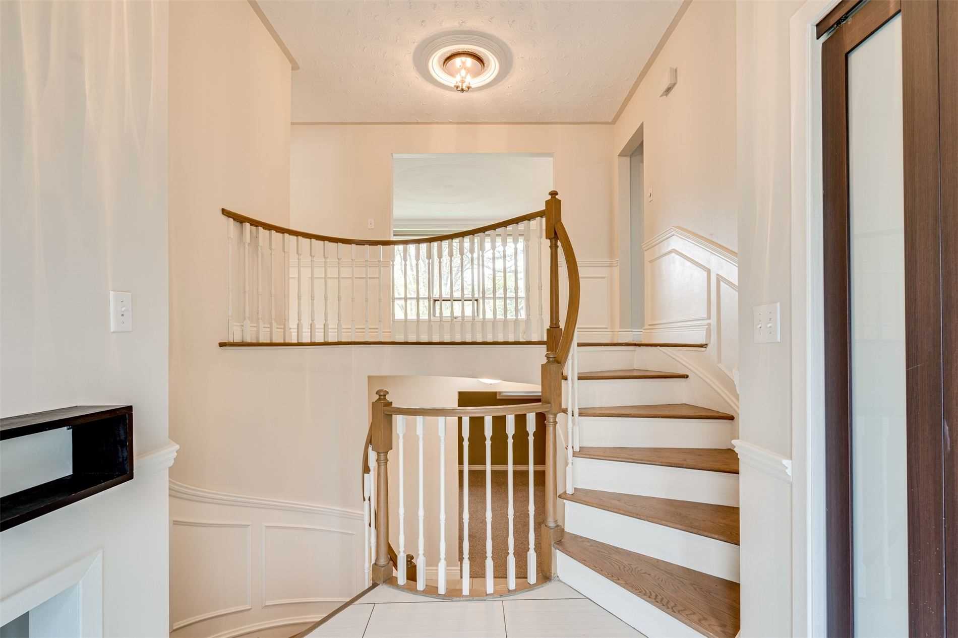 34 Jerseyville Rd E