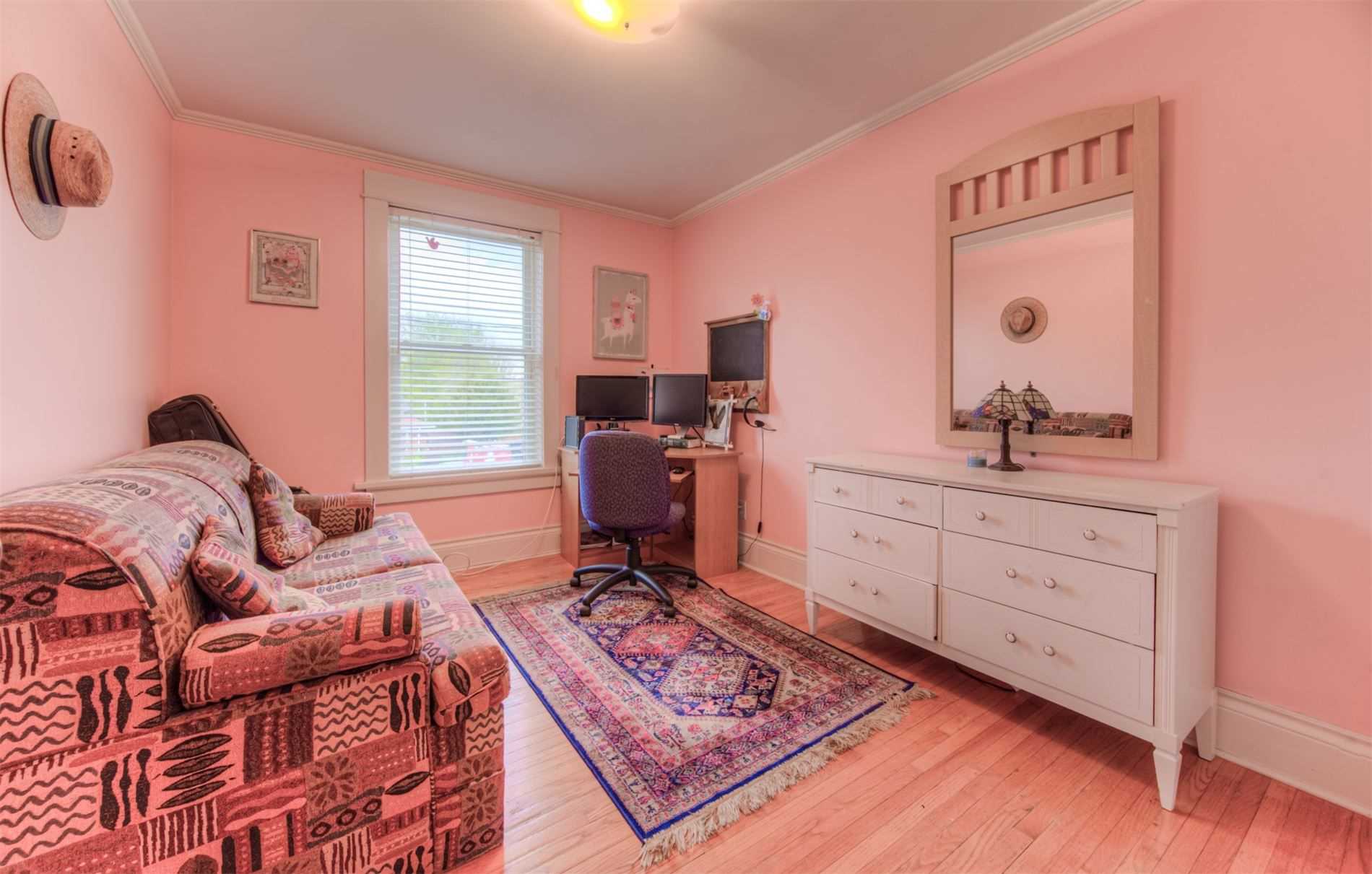 7 Elgin St