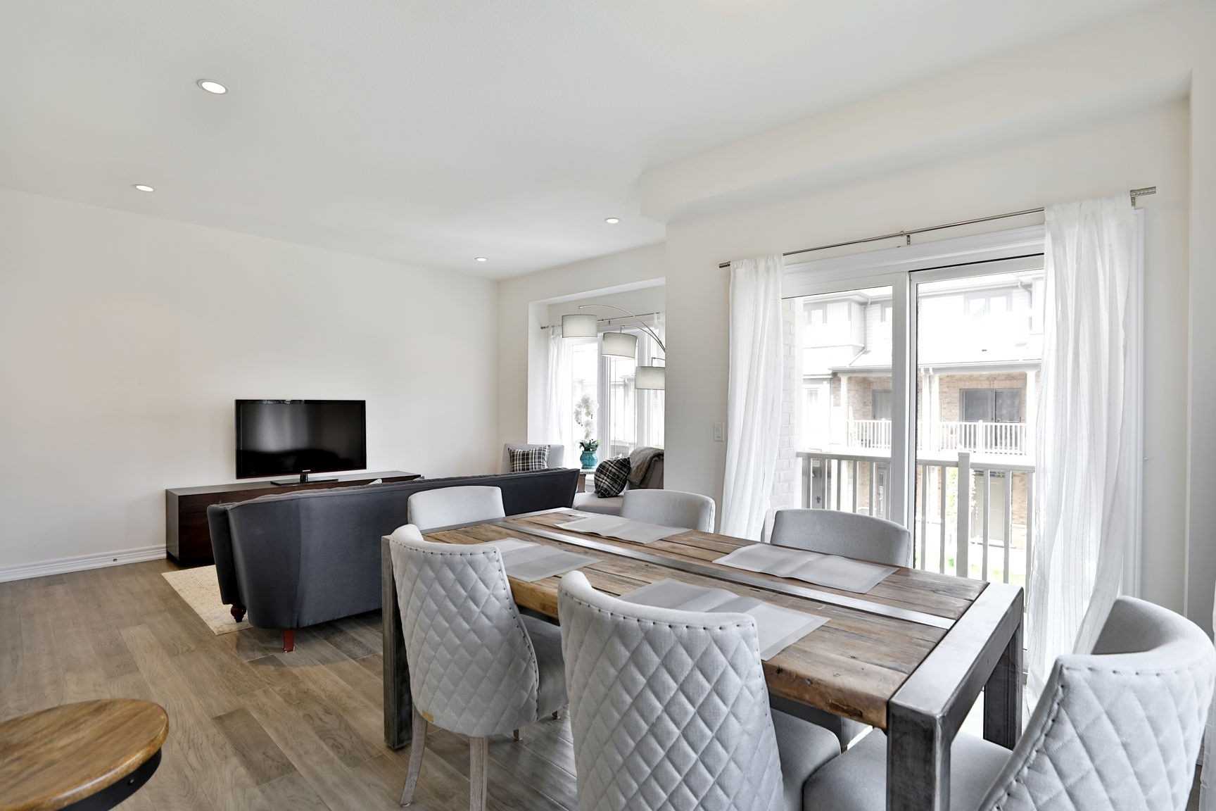 77 Diana Ave, #140