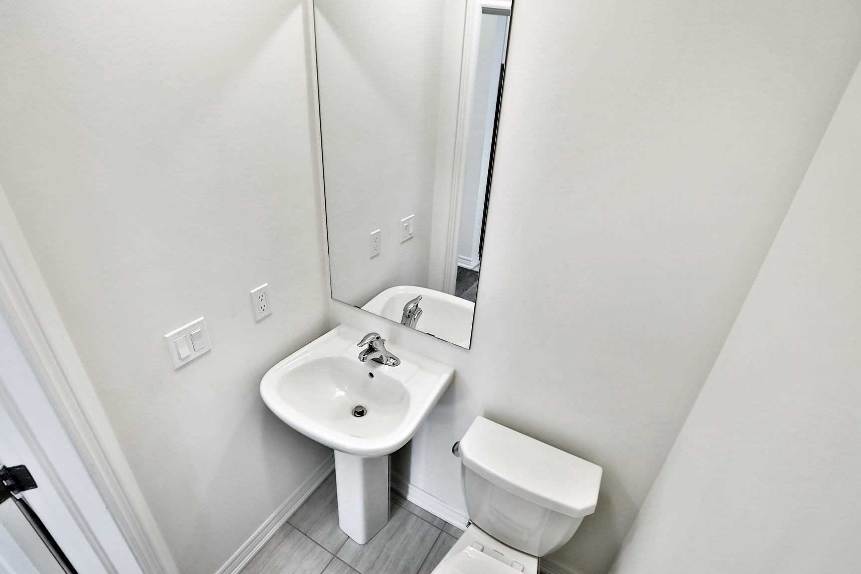 77 Diana Ave, #140