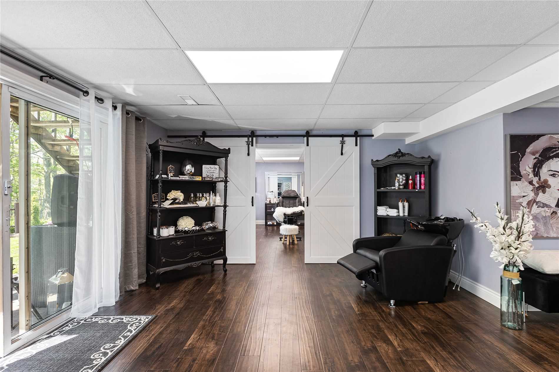 355 Edgehill Dr
