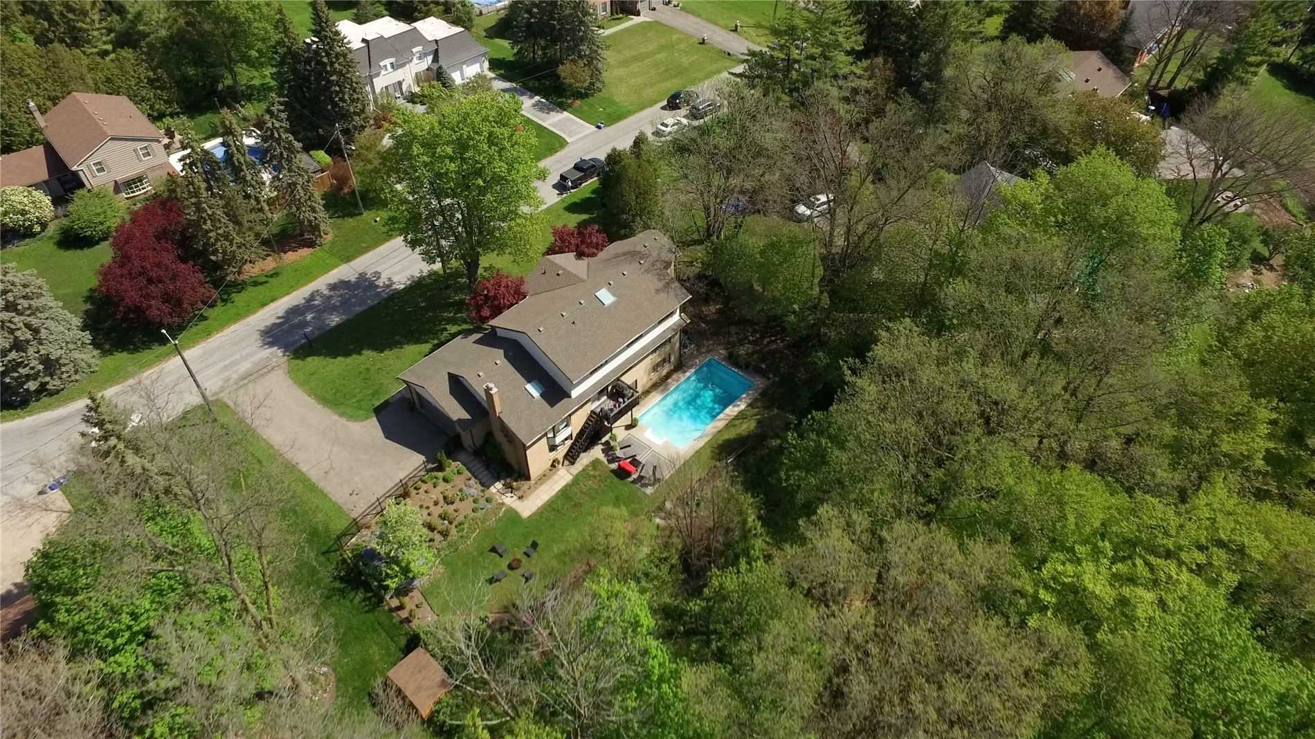 355 Edgehill Dr