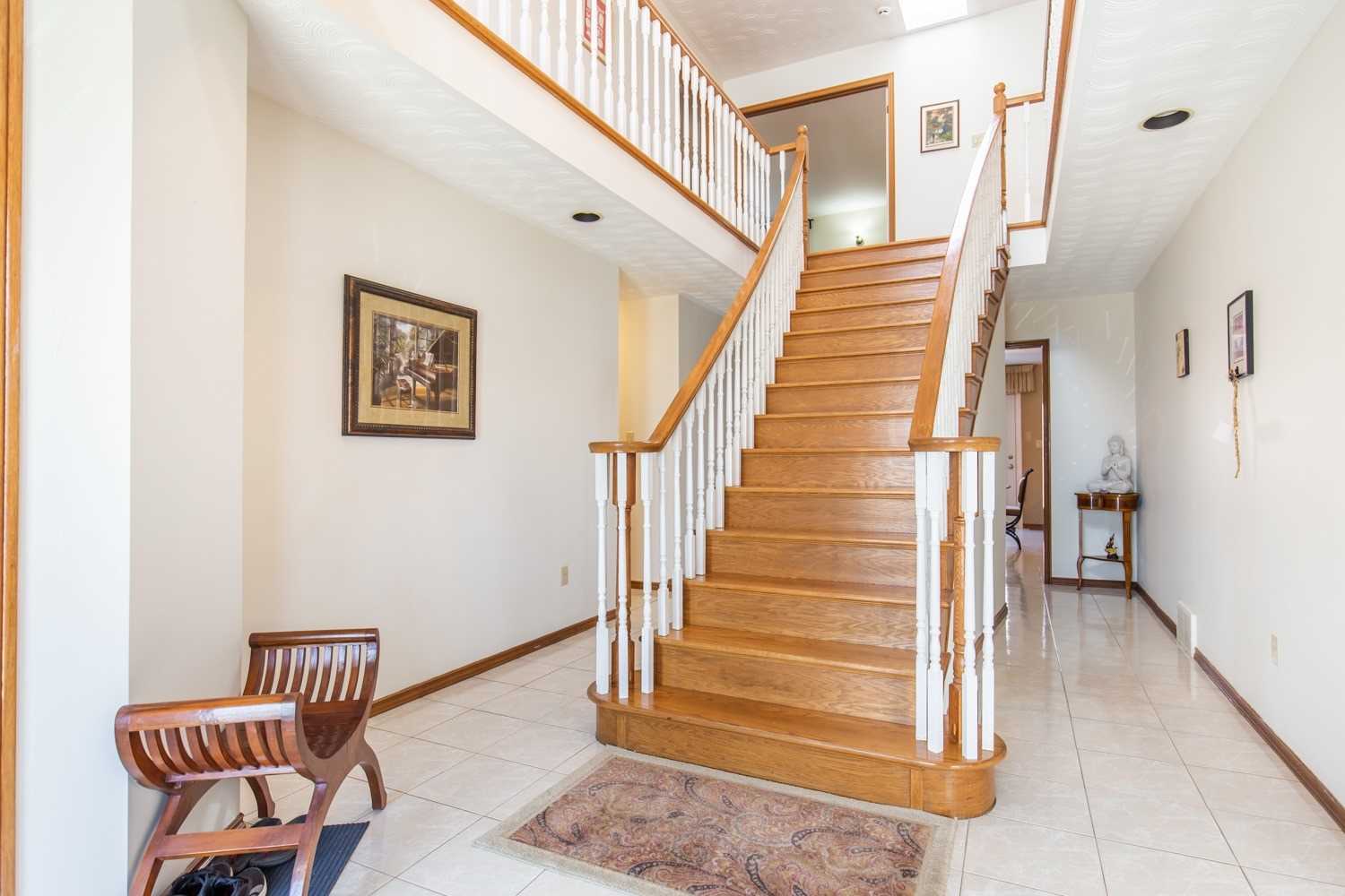 32 Pinewoods Dr