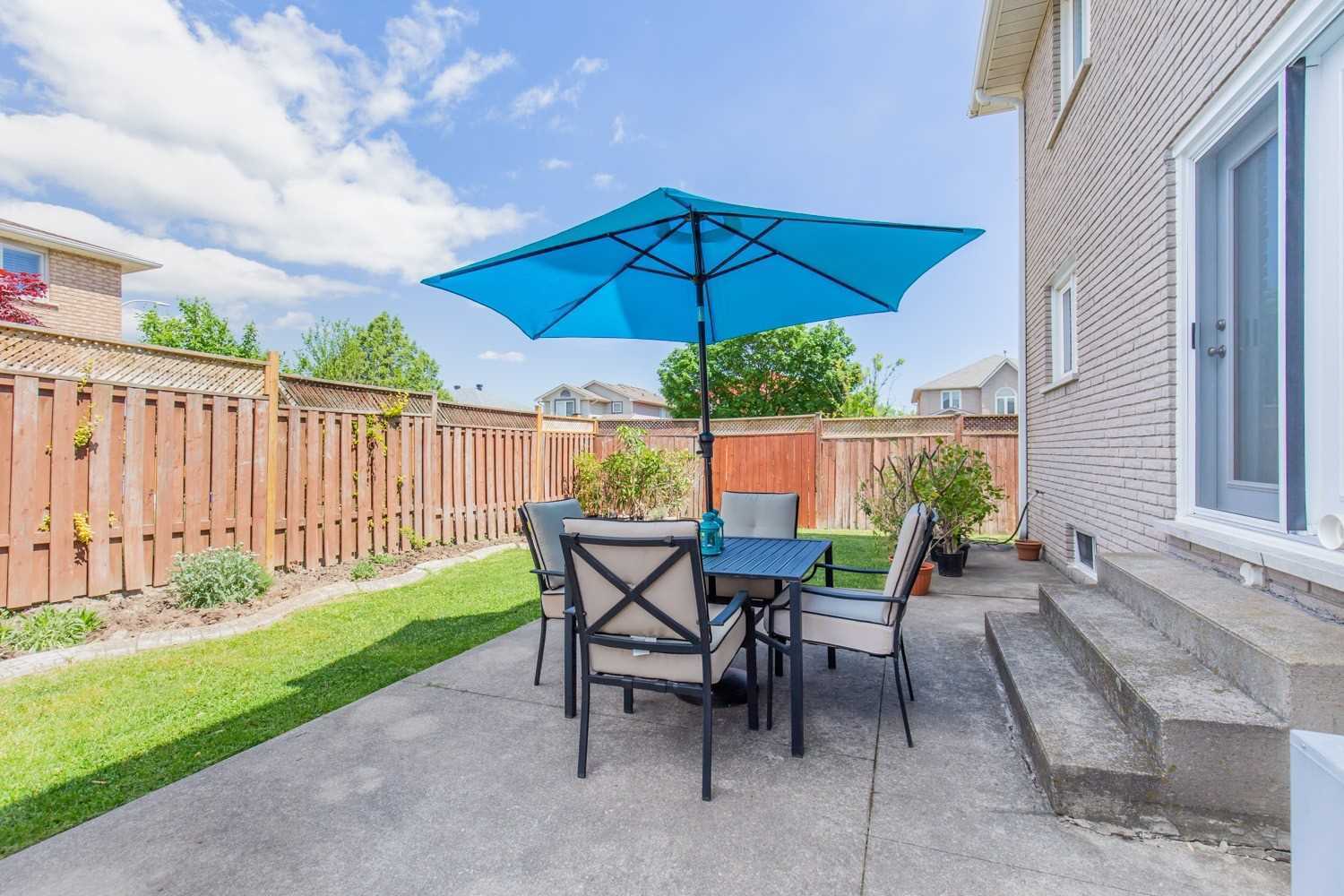 32 Pinewoods Dr