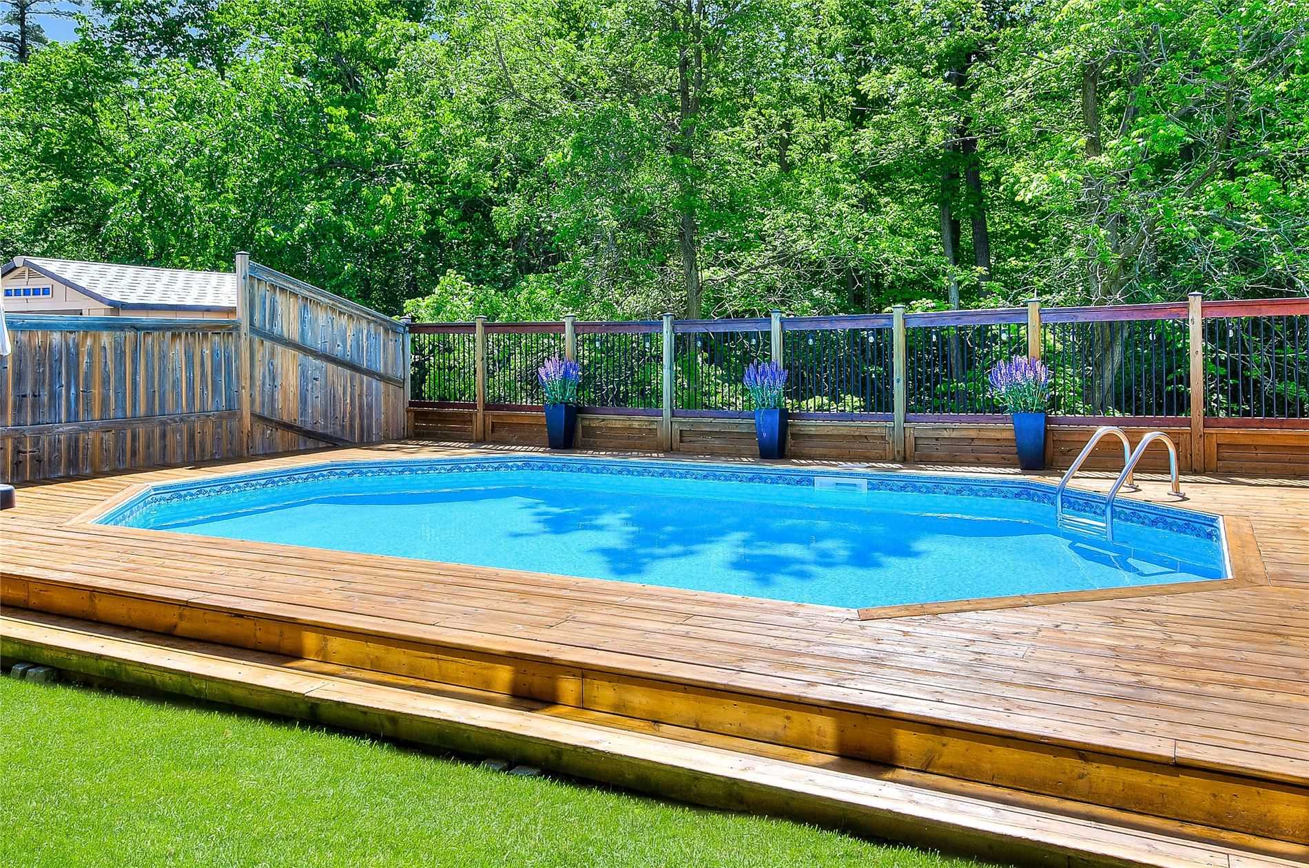 700 Robert Ferrie Dr