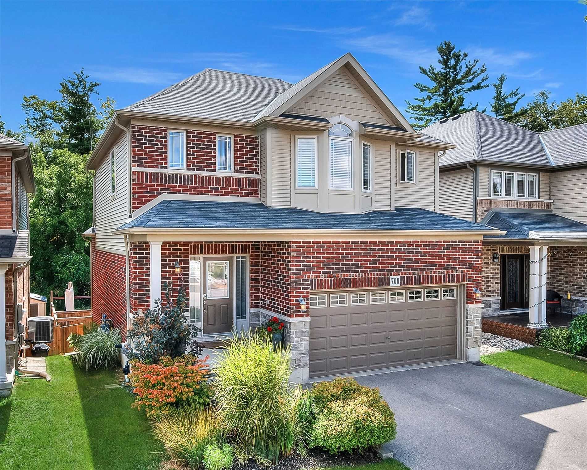 700 Robert Ferrie Dr