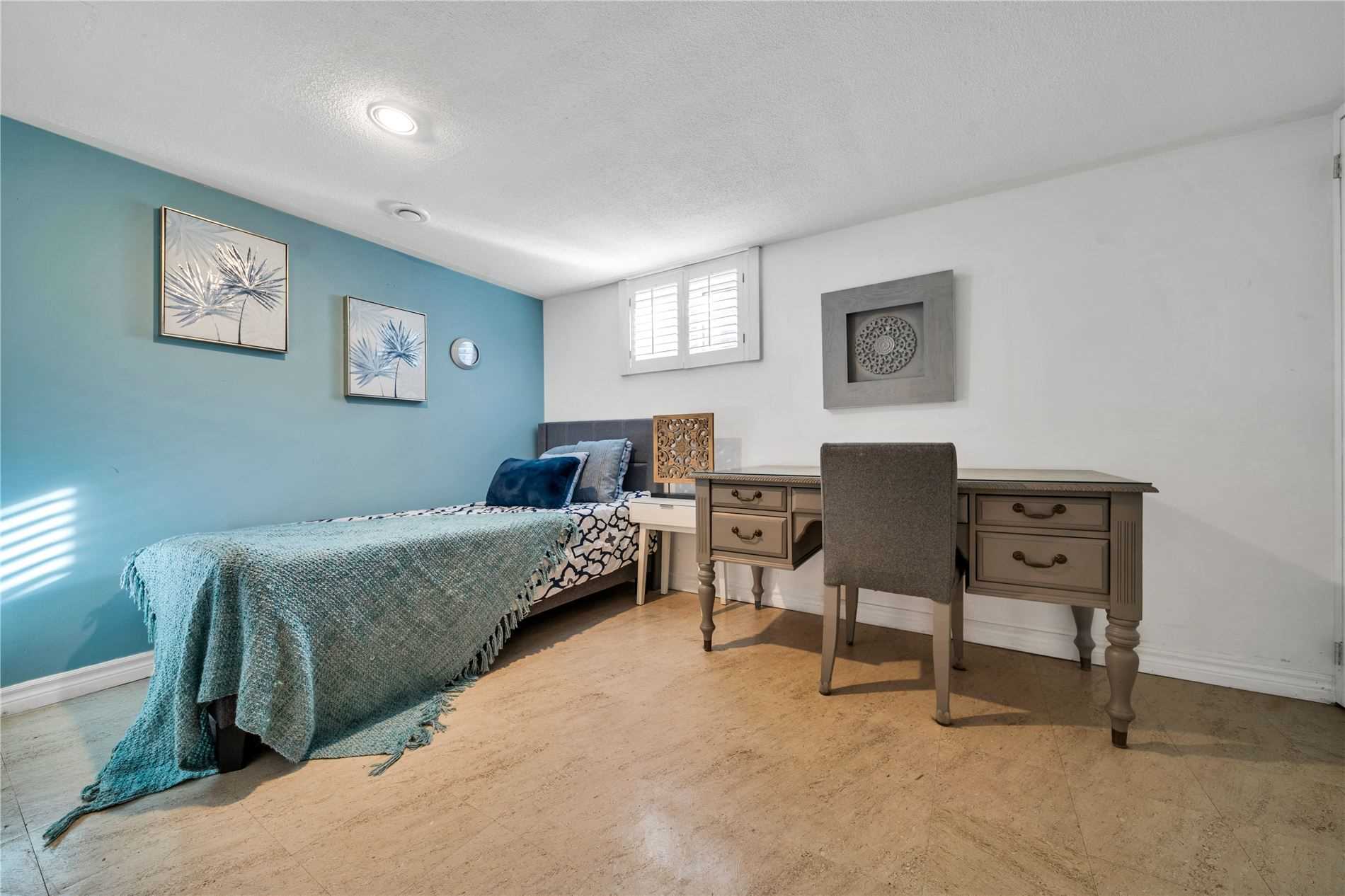 526 Anson Dr