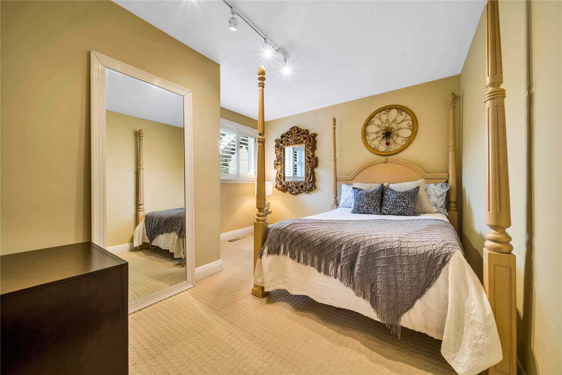 526 Anson Dr