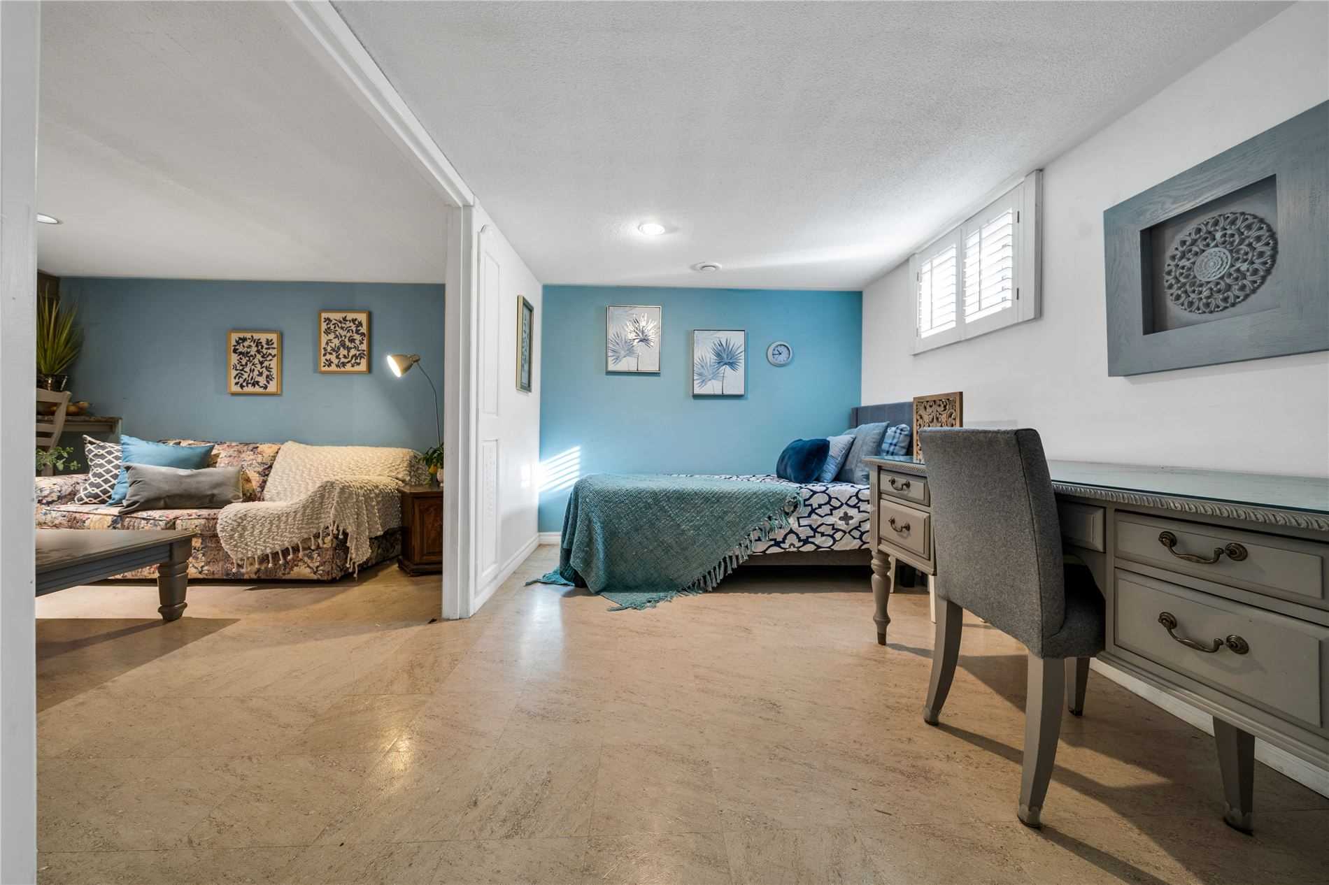 526 Anson Dr