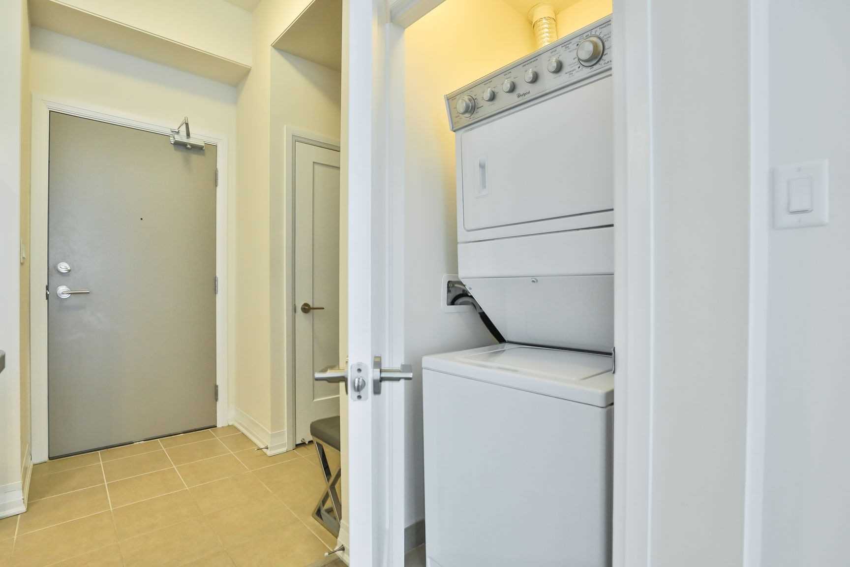 10 Concord Pl, #516