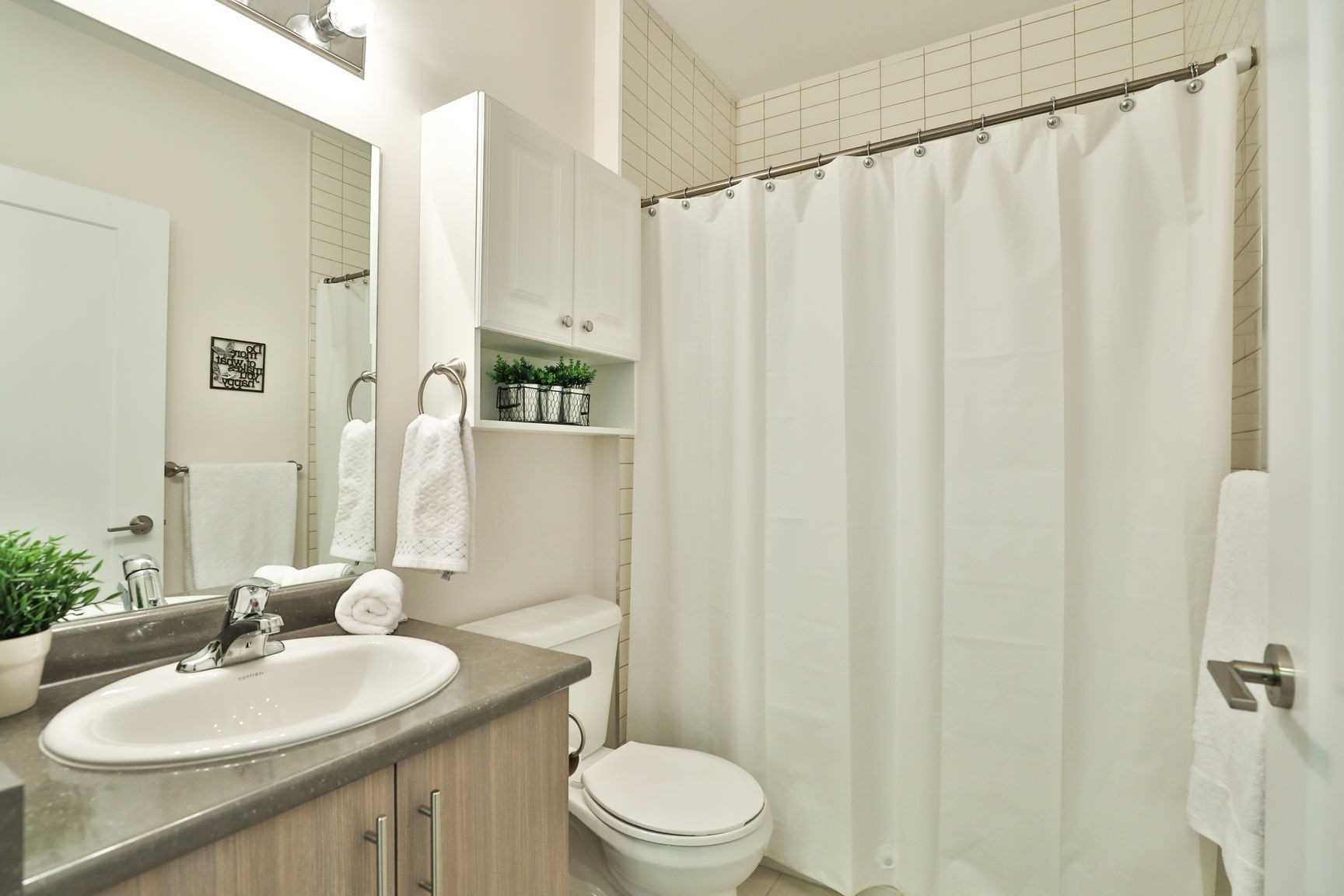 10 Concord Pl, #516