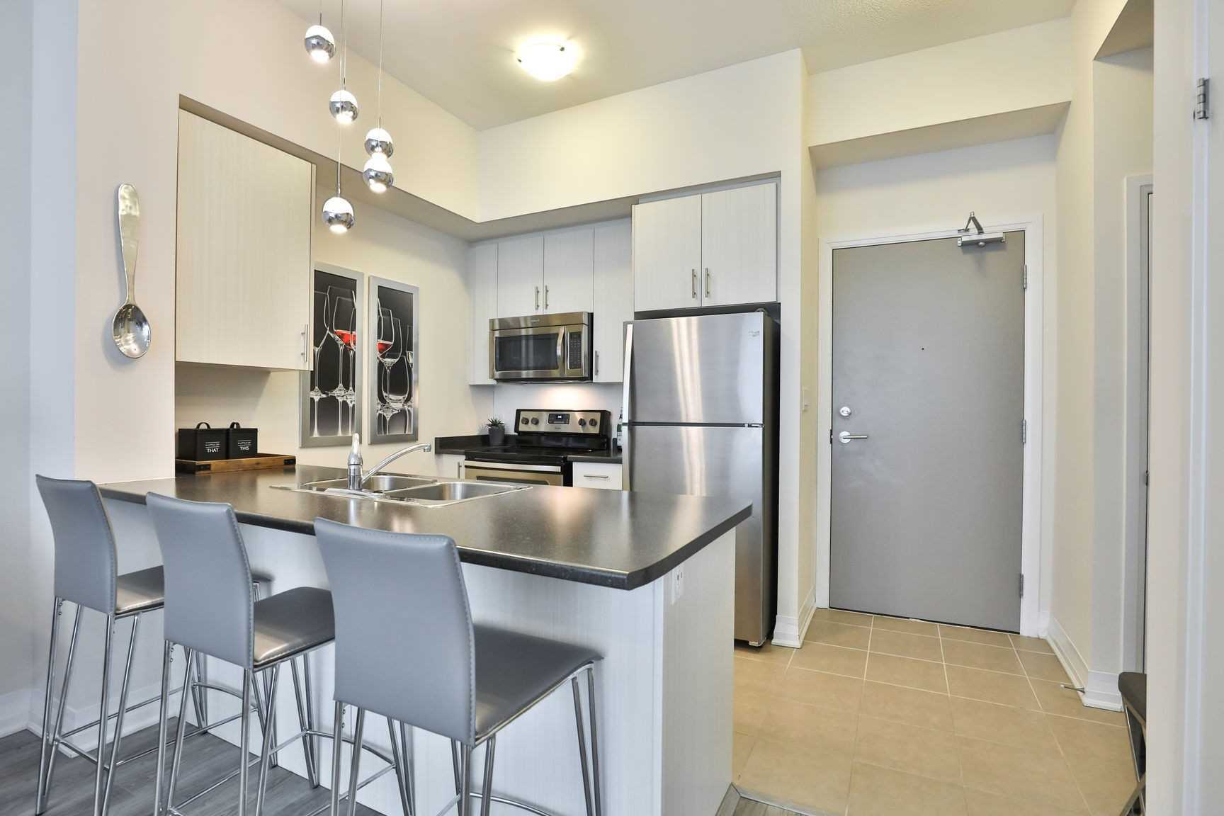 10 Concord Pl, #516