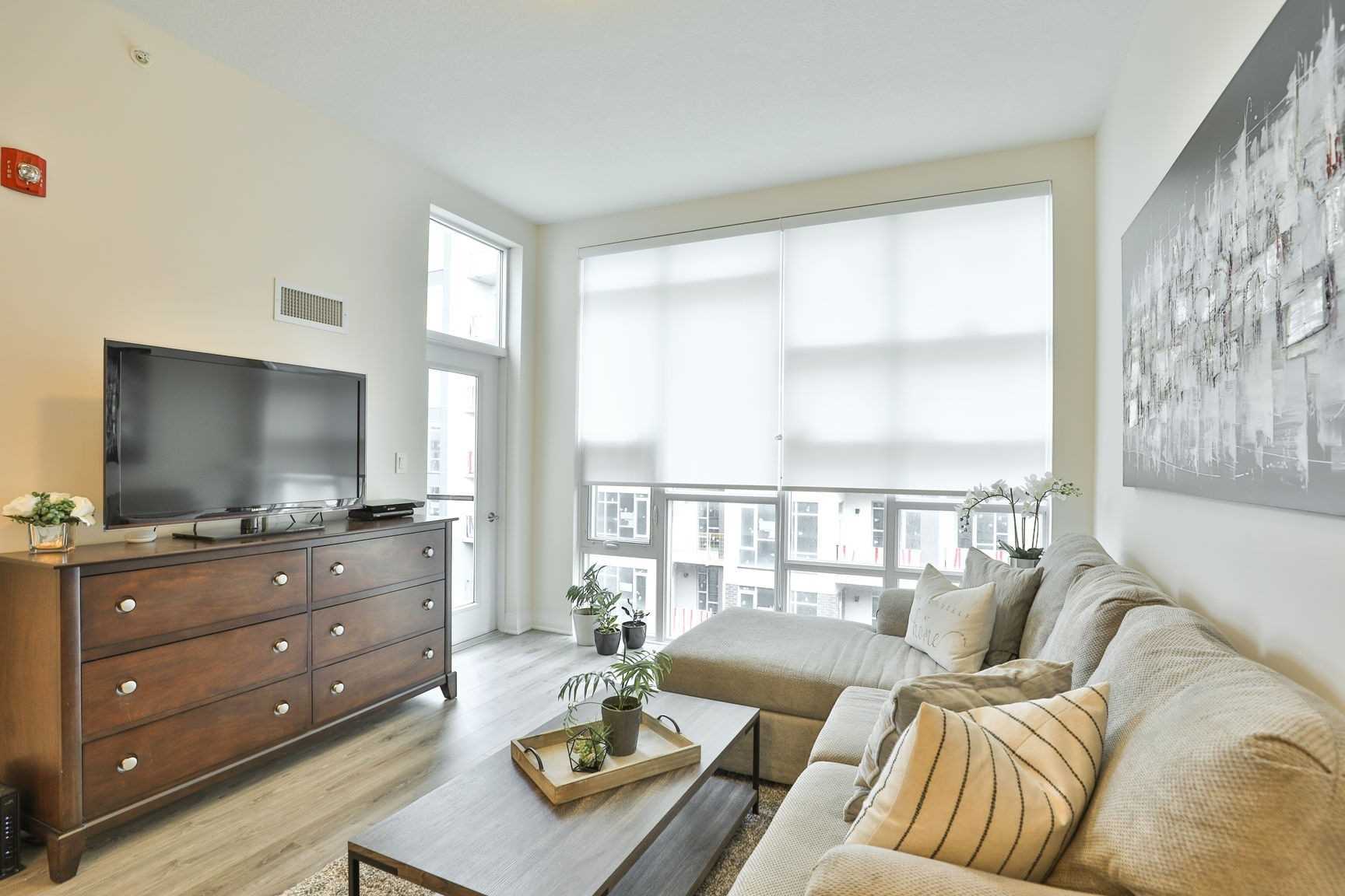 10 Concord Pl, #516