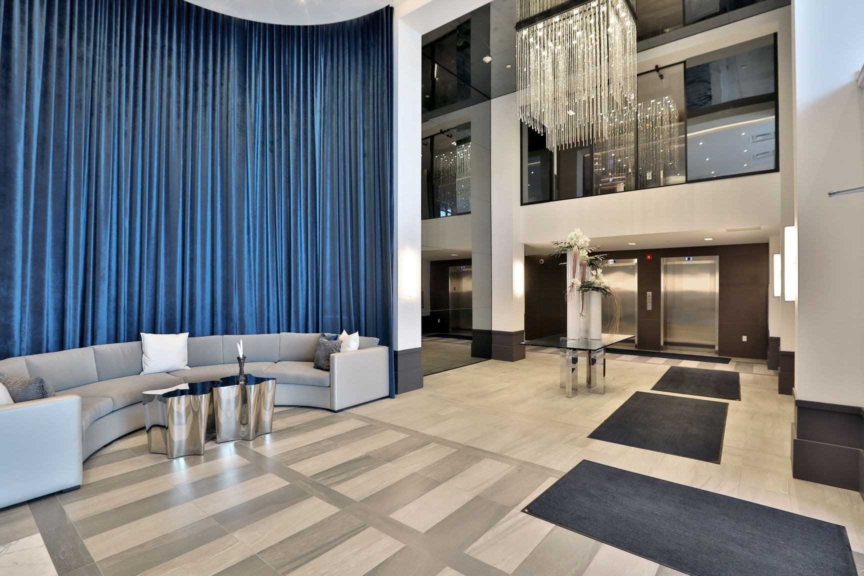 10 Concord Pl, #516