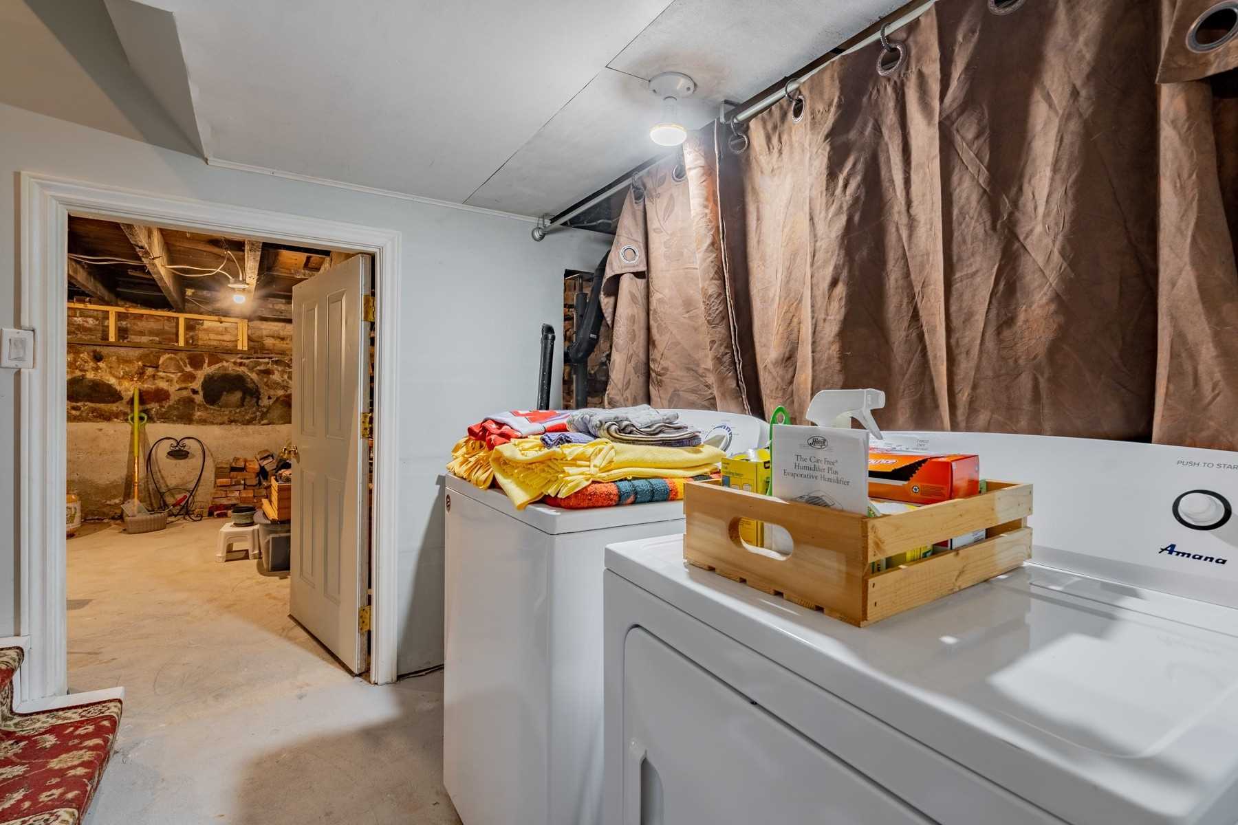 263 Ridout St
