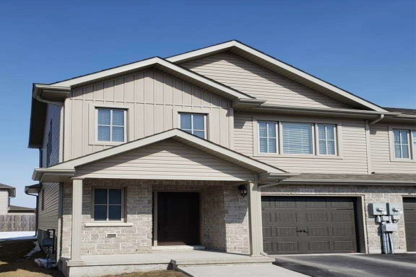 1202 Carfa Cres, Kingston
