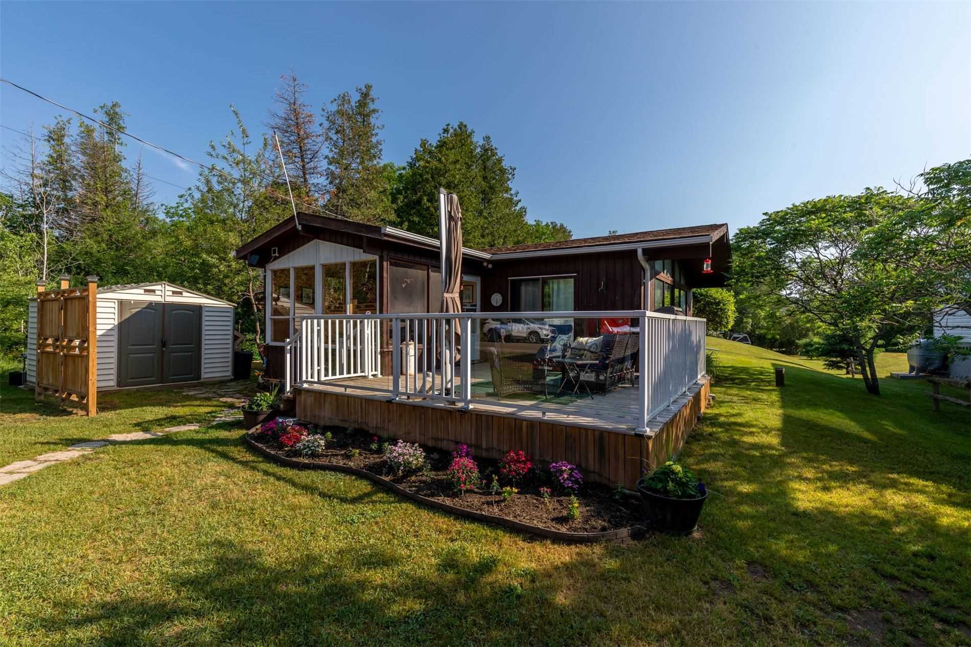 25 Lakeview Cottage Rd