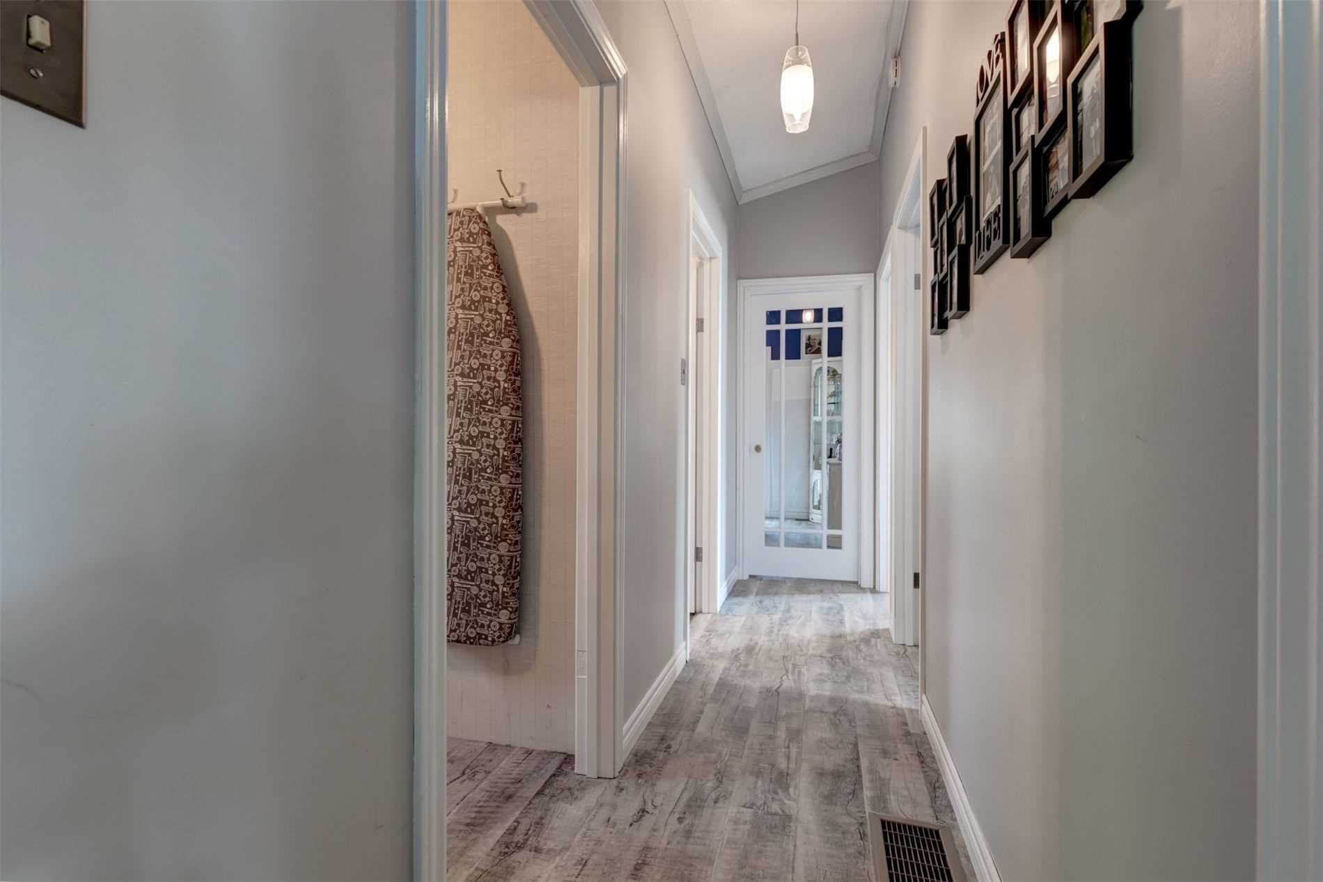 25 Lakeview Cottage Rd