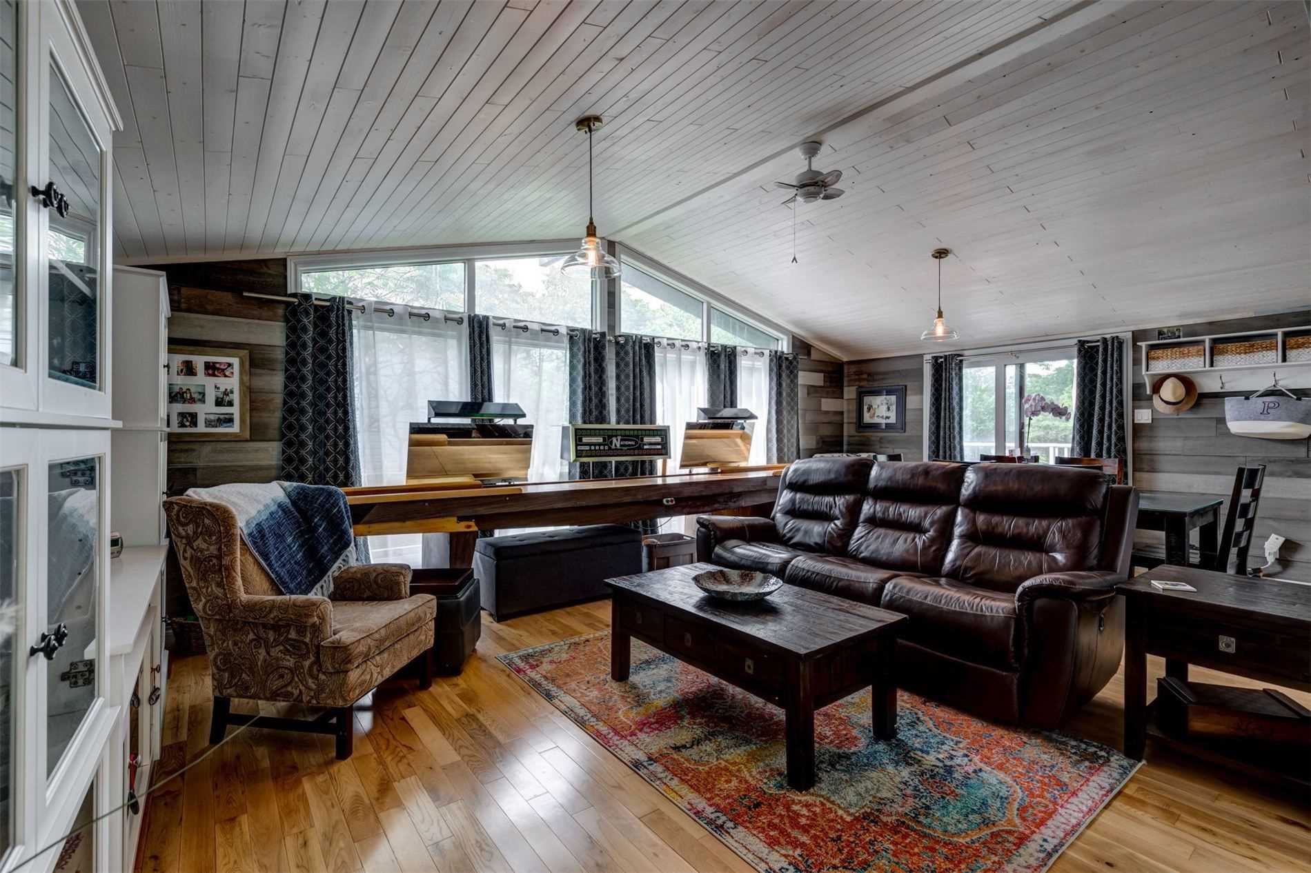 25 Lakeview Cottage Rd
