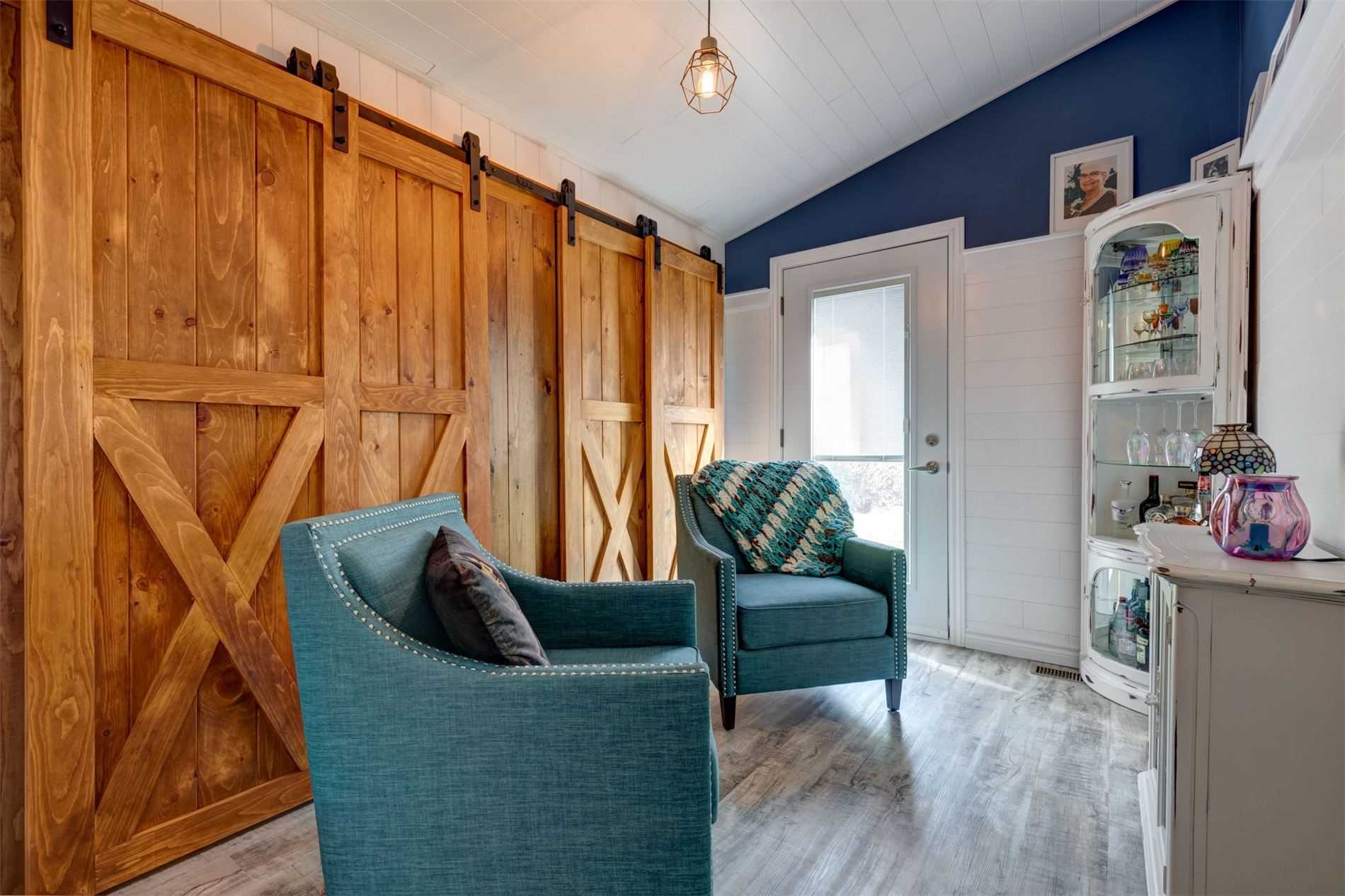 25 Lakeview Cottage Rd