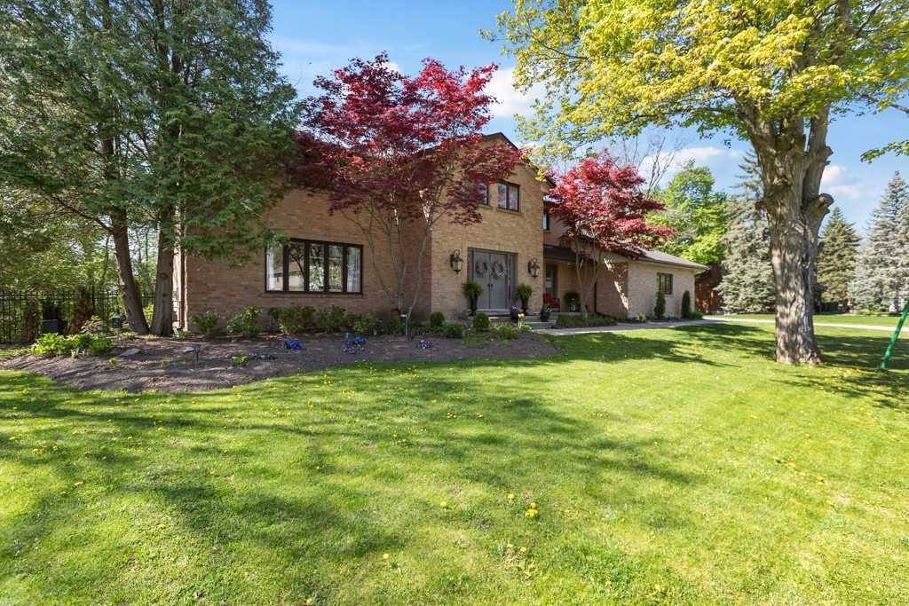 355 Edgehill Dr