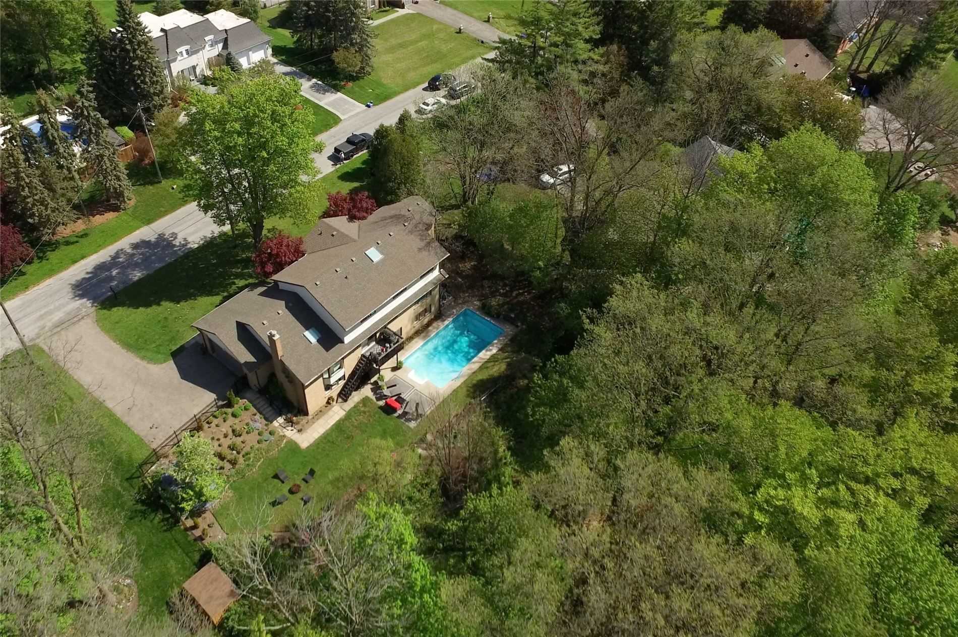 355 Edgehill Dr