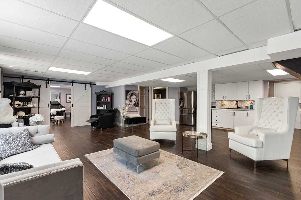 355 Edgehill Dr