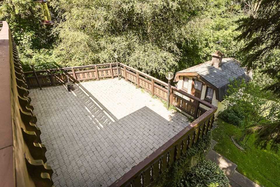 230 Lloyminn Ave