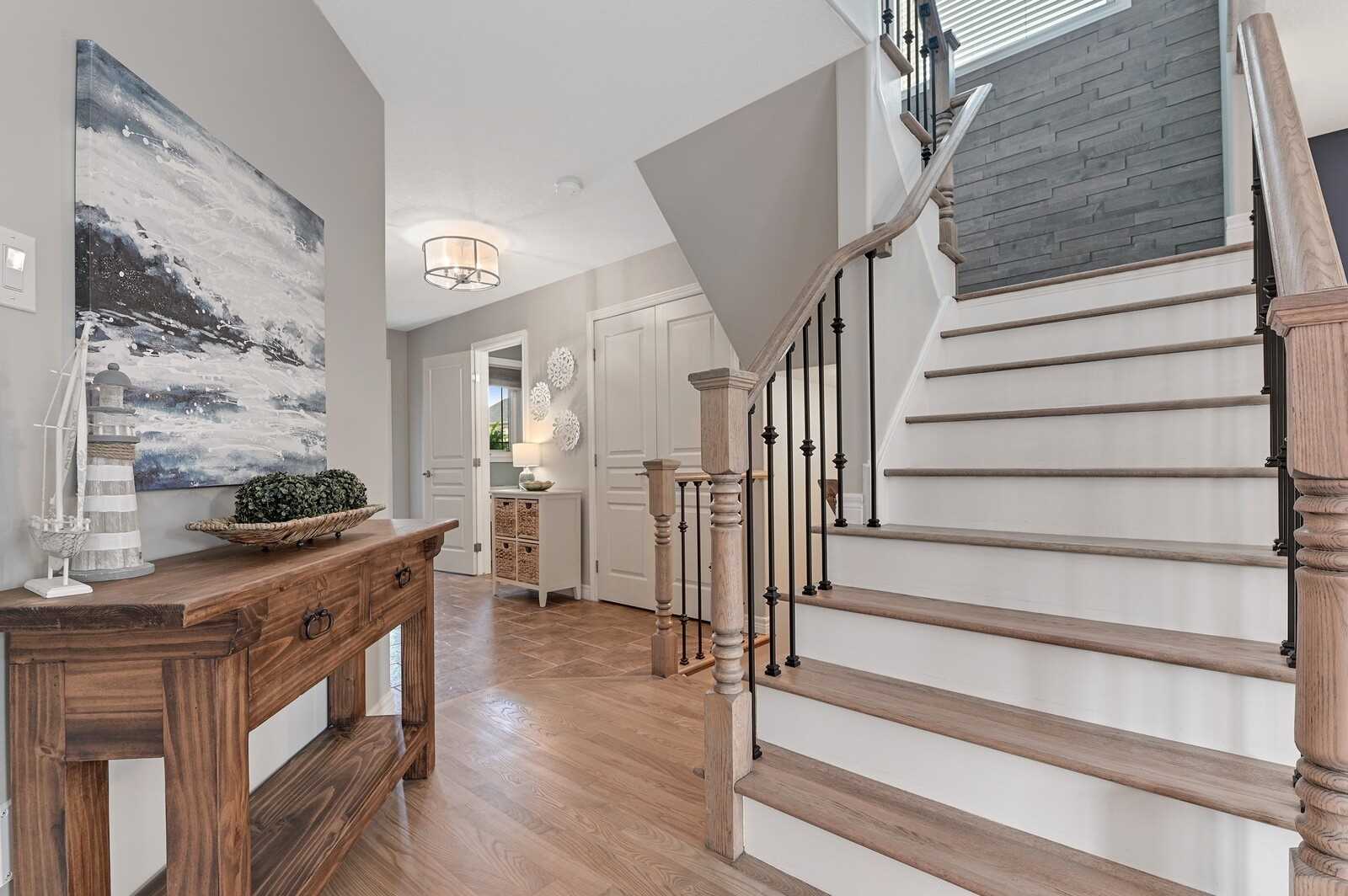 28 Udell Way