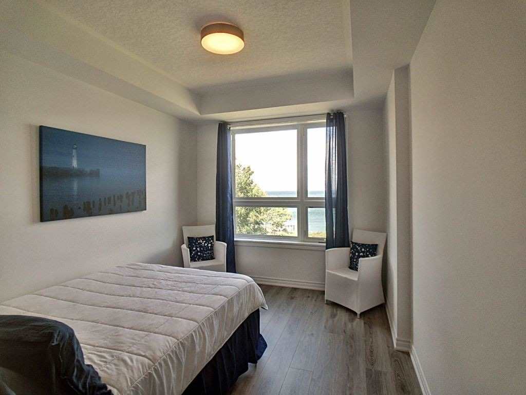 35 Southshore Cres, #328
