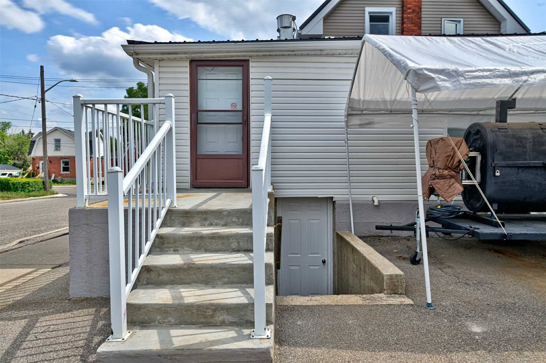18 Elgin St