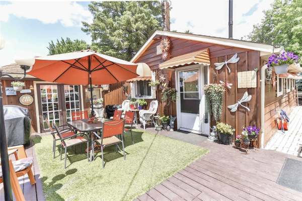 8 Hotel Rd, Kawartha Lakes