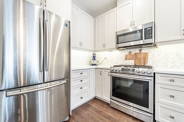14 Greenwich Ave