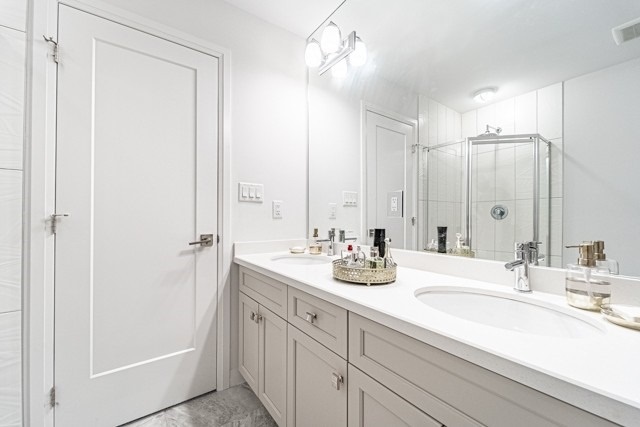 14 Greenwich Ave