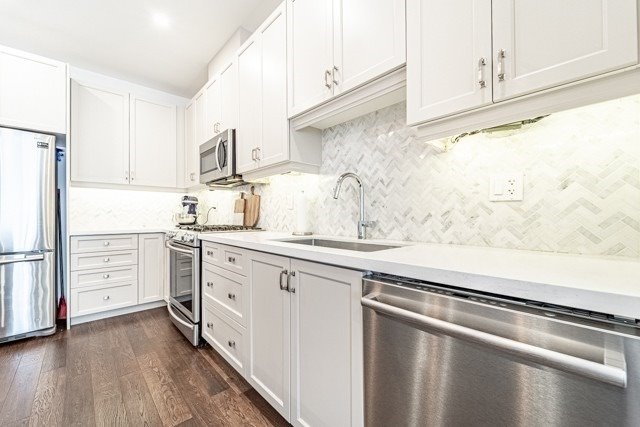 14 Greenwich Ave